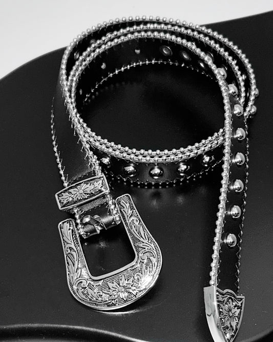 ๐๐ข๐ฅ๐ฏ๐๐ซ ๐๐ข๐ฏ๐๐ญ ๐๐๐ฅ๐ญ