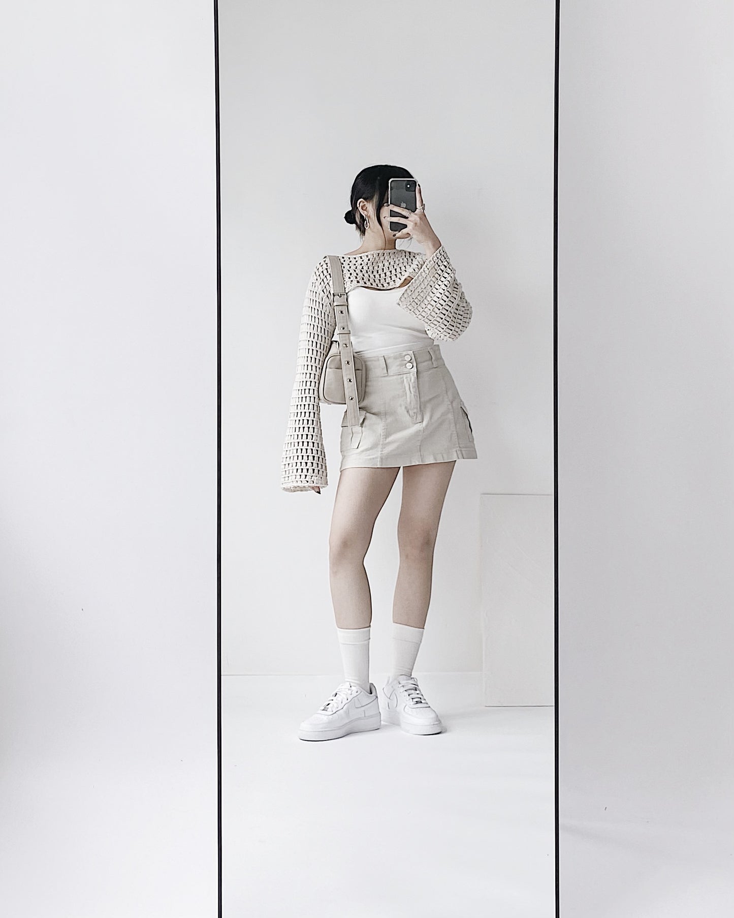 ๐๐จ๐ฅ๐ ๐๐ฐ๐จ-๐๐๐ฒ ๐๐ข๐ฅ๐ฅ๐จ๐ฐ ๐๐๐