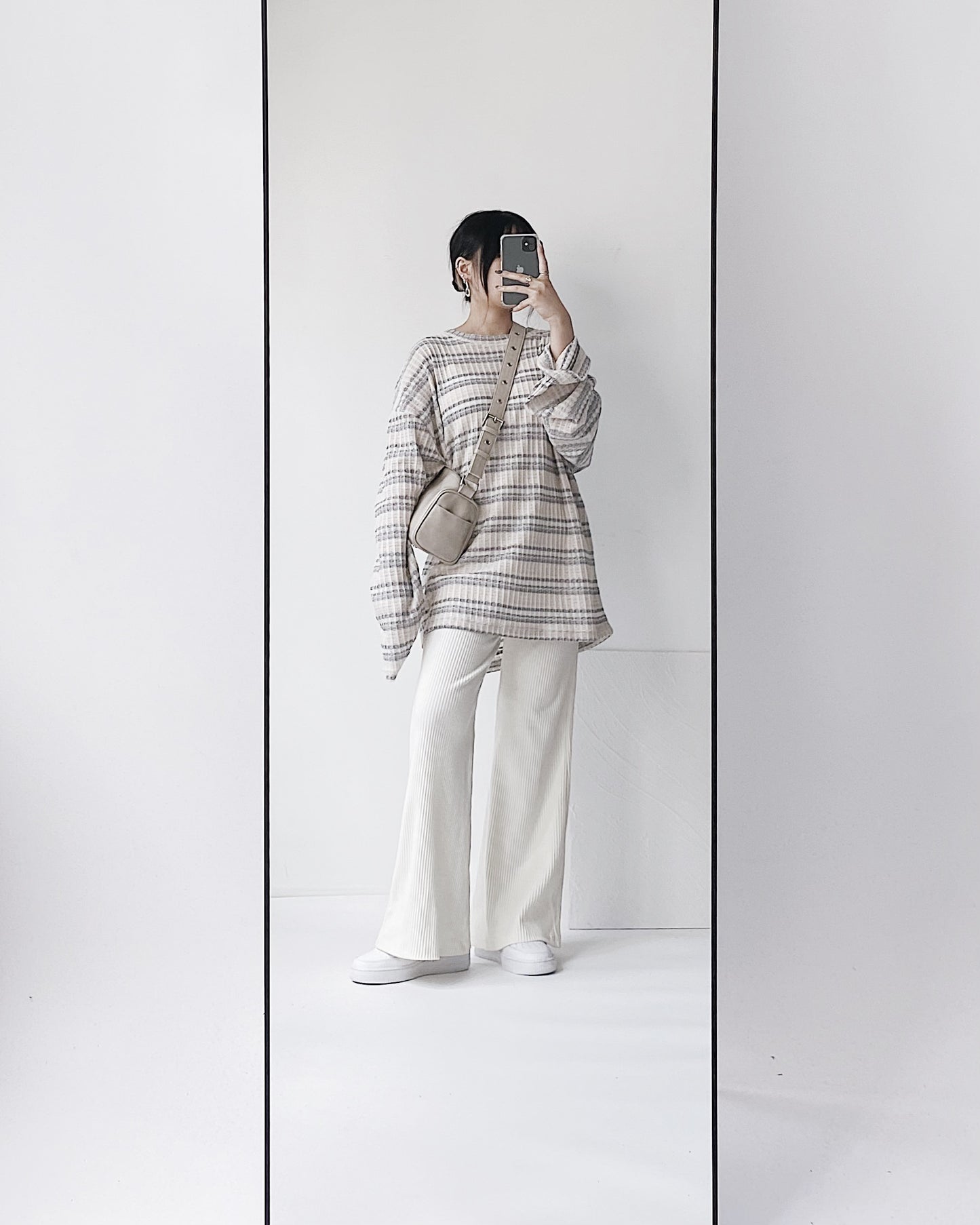 ๐๐จ๐ฅ๐ ๐๐ฐ๐จ-๐๐๐ฒ ๐๐ข๐ฅ๐ฅ๐จ๐ฐ ๐๐๐