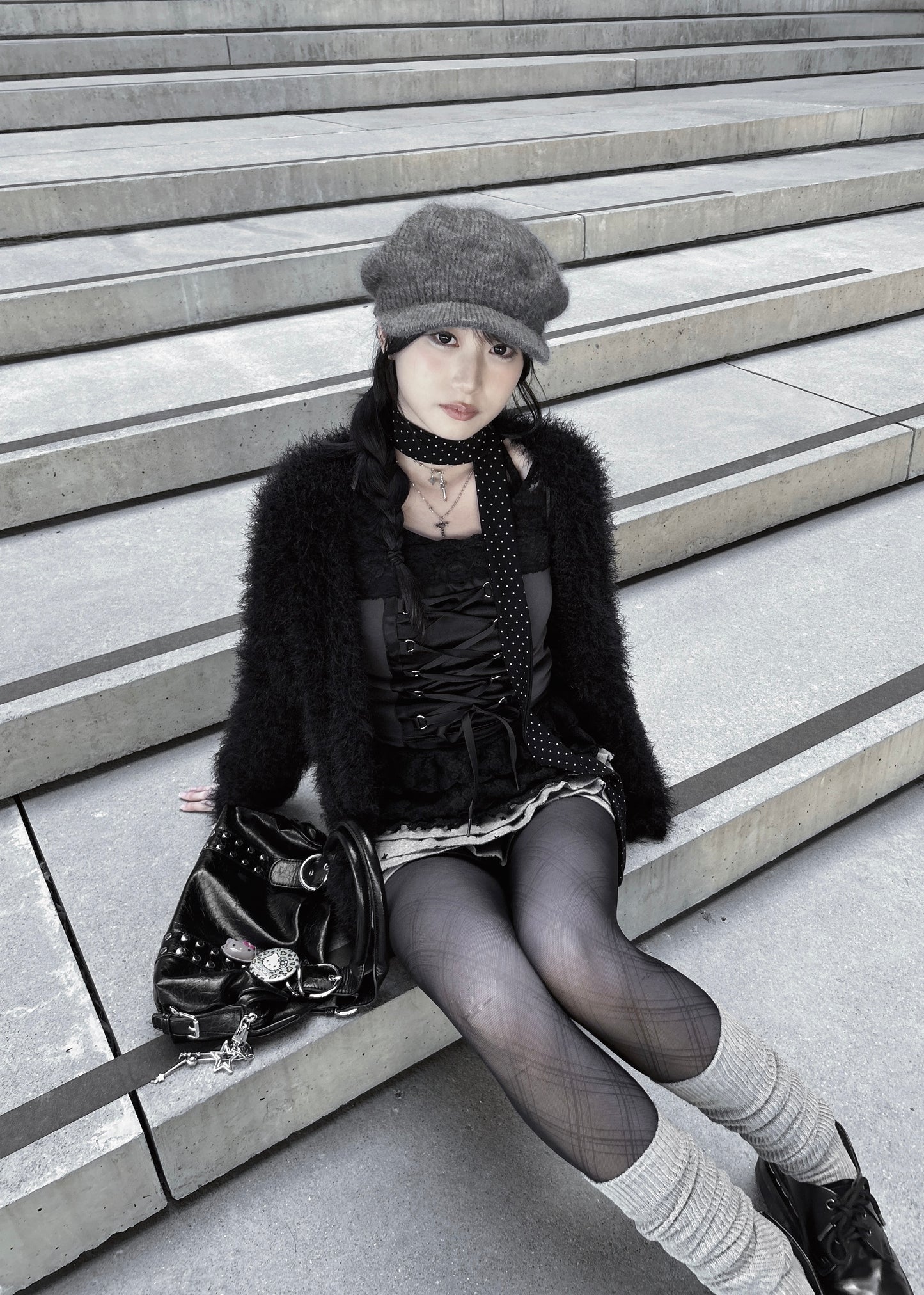 𝐌𝐨 𝐌𝐨 𝐕 𝐍𝐞𝐜𝐤 𝐂𝐚𝐫𝐝𝐢𝐠𝐚𝐧 - 𝐁𝐥𝐚𝐜𝐤