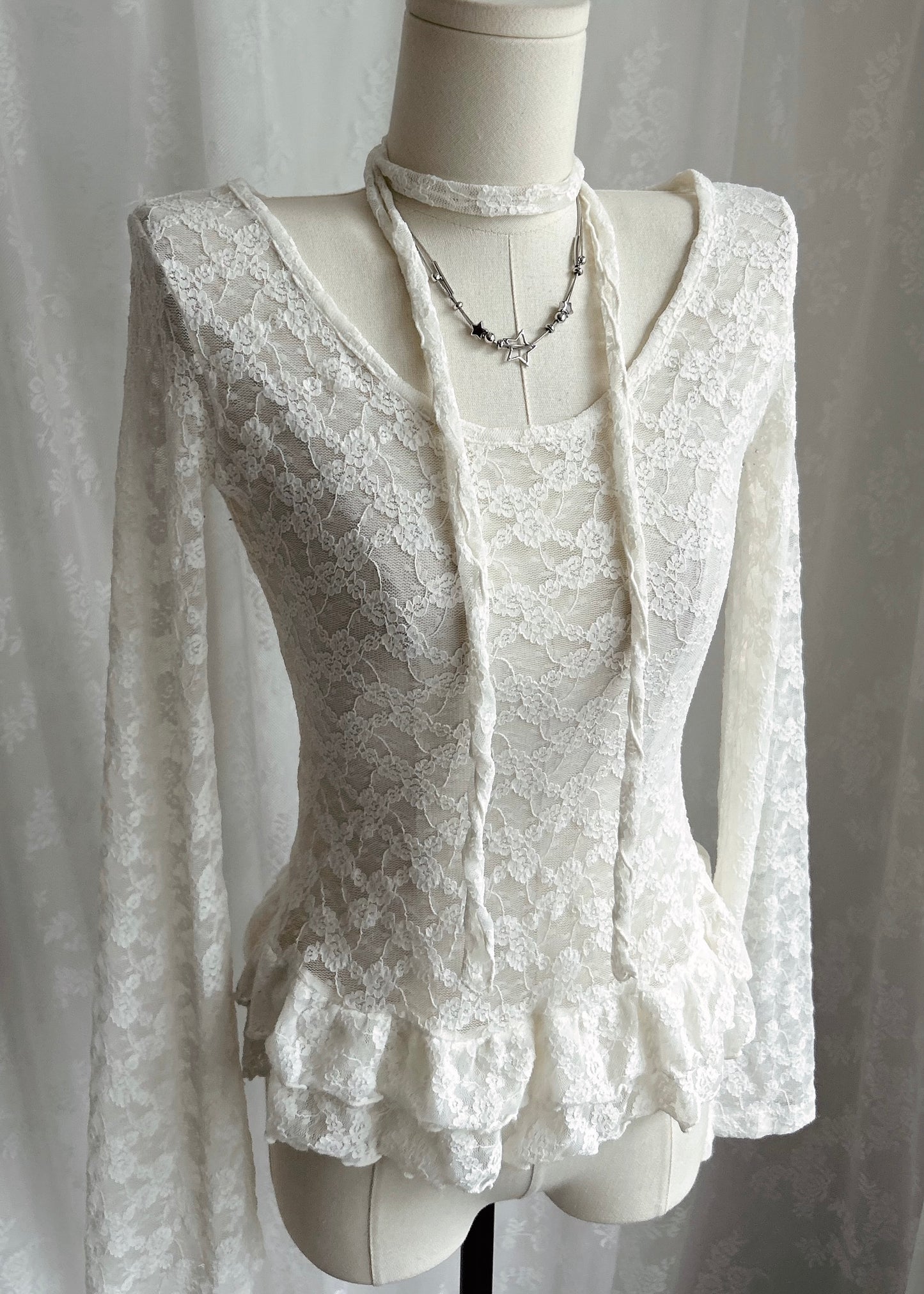 𝐋𝐞𝐭𝐢𝐭𝐢𝐚 𝐋𝐚𝐜𝐞 𝐑𝐮𝐟𝐟𝐥𝐞 𝐓𝐨𝐩 𝐖𝐢𝐭𝐡 𝐒𝐜𝐚𝐫𝐟 - 𝐂𝐫𝐞𝐚𝐦