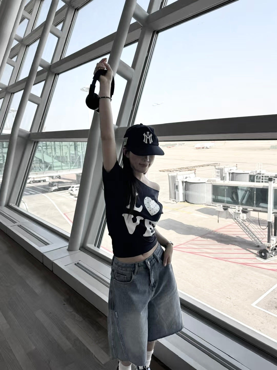 𝐃𝐨𝐭 𝐃𝐨𝐭 𝐋.♡.𝐕.𝐄 𝐓𝐨𝐩