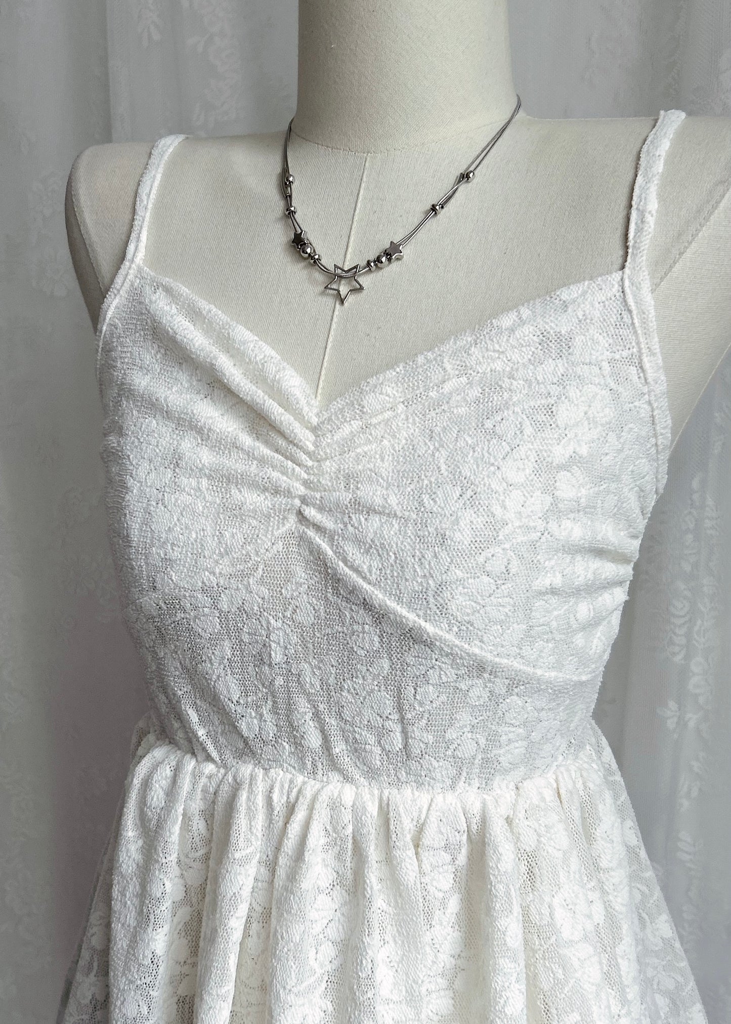 𝐕𝐢𝐚𝐧𝐧𝐞 𝐋𝐚𝐜𝐞 𝐂𝐚𝐦𝐢 𝐃𝐫𝐞𝐬𝐬 - 𝐖𝐡𝐢𝐭𝐞