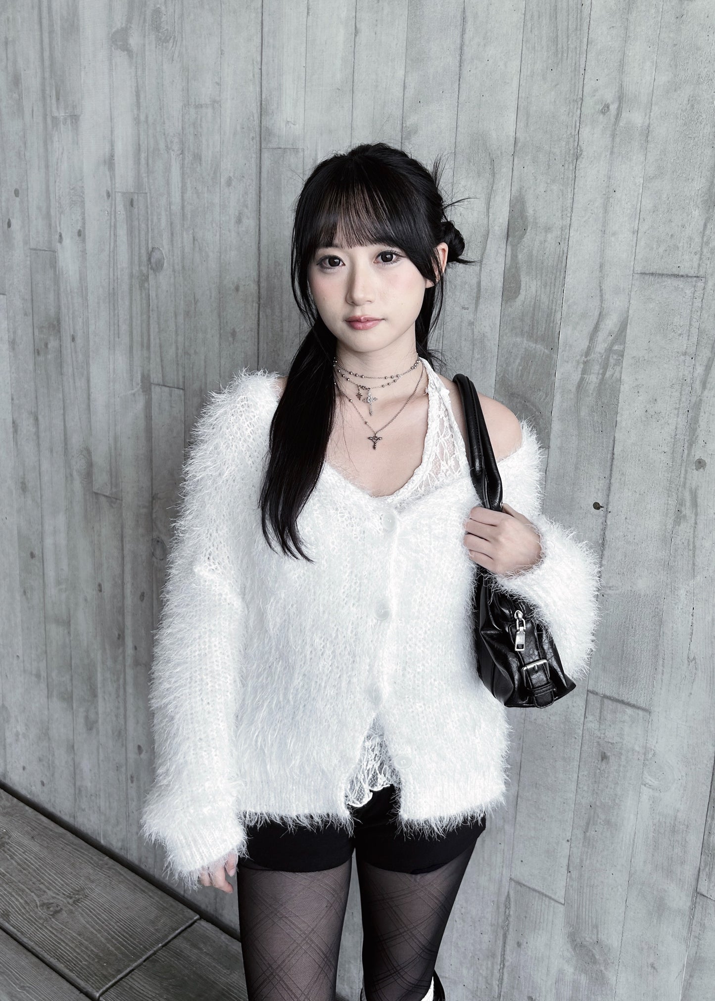 𝐌𝐨 𝐌𝐨 𝐕 𝐍𝐞𝐜𝐤 𝐂𝐚𝐫𝐝𝐢𝐠𝐚𝐧 - 𝐖𝐡𝐢𝐭𝐞