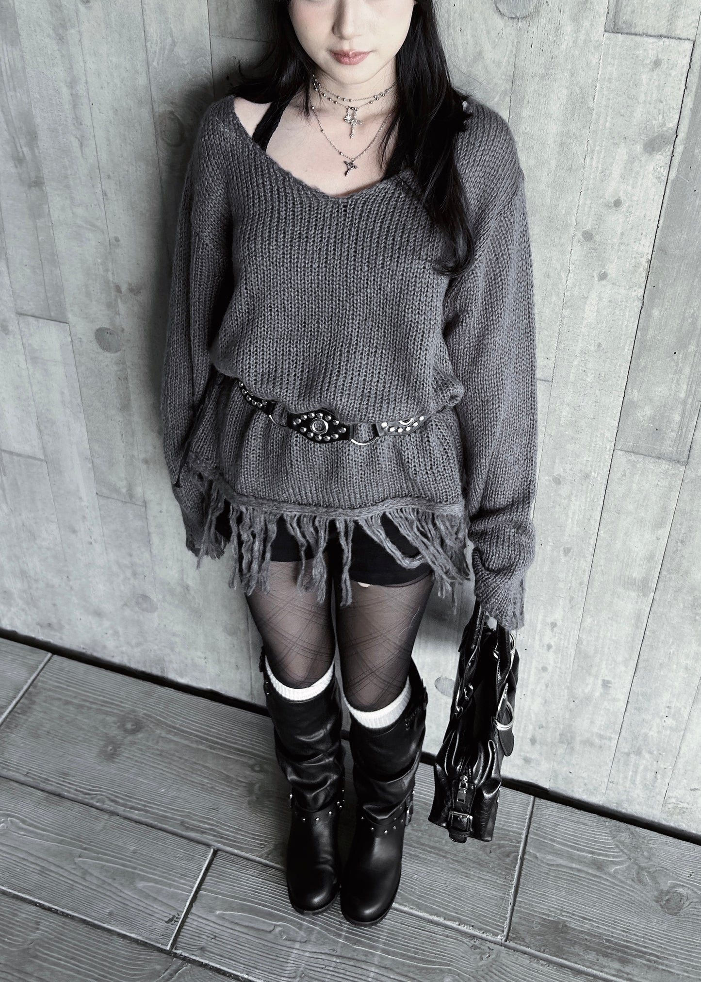 𝐕 𝐍𝐞𝐜𝐤 𝐅𝐫𝐢𝐧𝐠𝐞𝐝 𝐊𝐧𝐢𝐭 𝐒𝐰𝐞𝐚𝐭𝐞𝐫 - 𝐃𝐚𝐫𝐤 𝐆𝐫𝐞𝐲