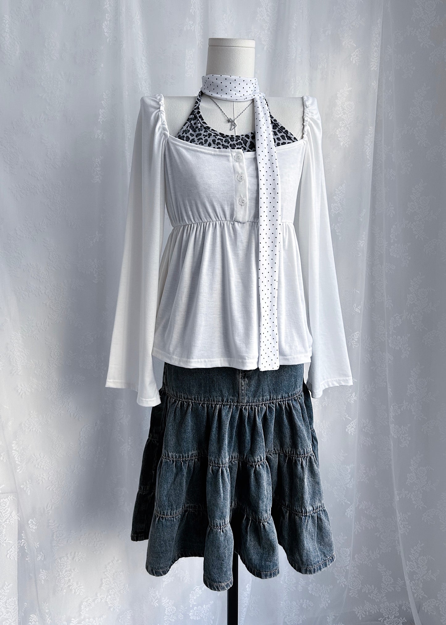 𝐌𝐢𝐤𝐚 𝐅𝐥𝐨𝐰𝐞𝐫 𝐏𝐮𝐟𝐟 𝐒𝐥𝐞𝐞𝐯𝐞 𝐓𝐨𝐩 -  𝐖𝐡𝐢𝐭𝐞