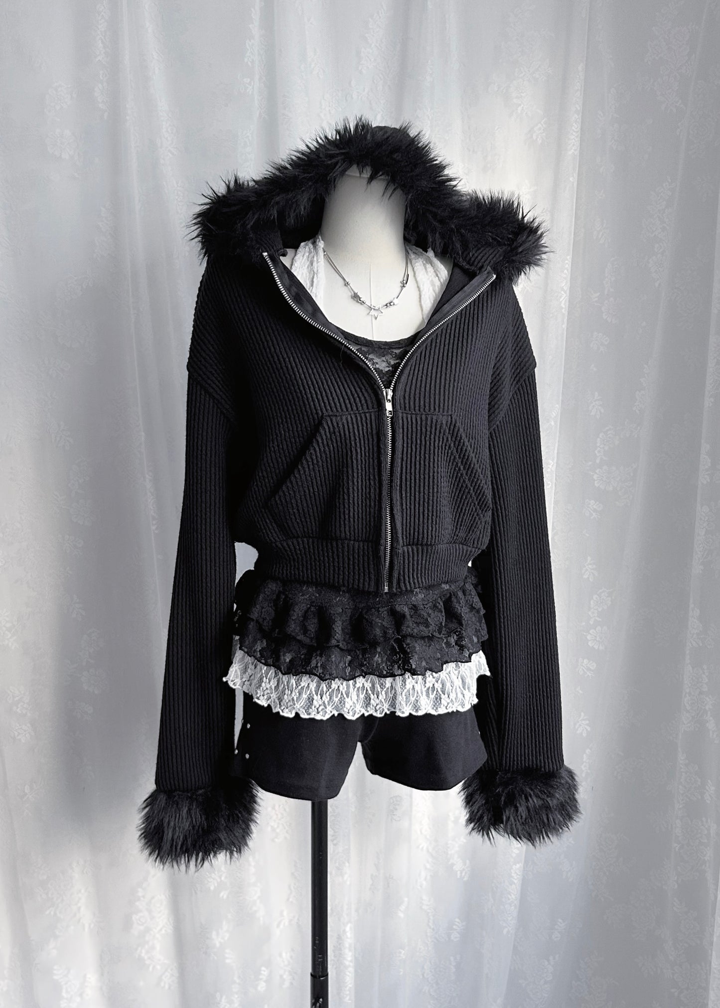 𝐁𝐚𝐬𝐢𝐜 𝐒𝐭𝐮𝐝𝐝𝐞𝐝 𝐒𝐡𝐨𝐫𝐭