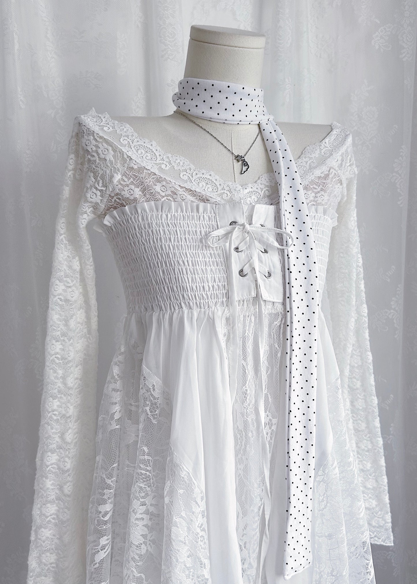 𝐕𝐚𝐥𝐞𝐫𝐢𝐞𝐭𝐭𝐚 𝐋𝐚𝐜𝐞 𝐅𝐚𝐢𝐫𝐲 𝐃𝐫𝐞𝐬𝐬 - 𝐖𝐡𝐢𝐭𝐞