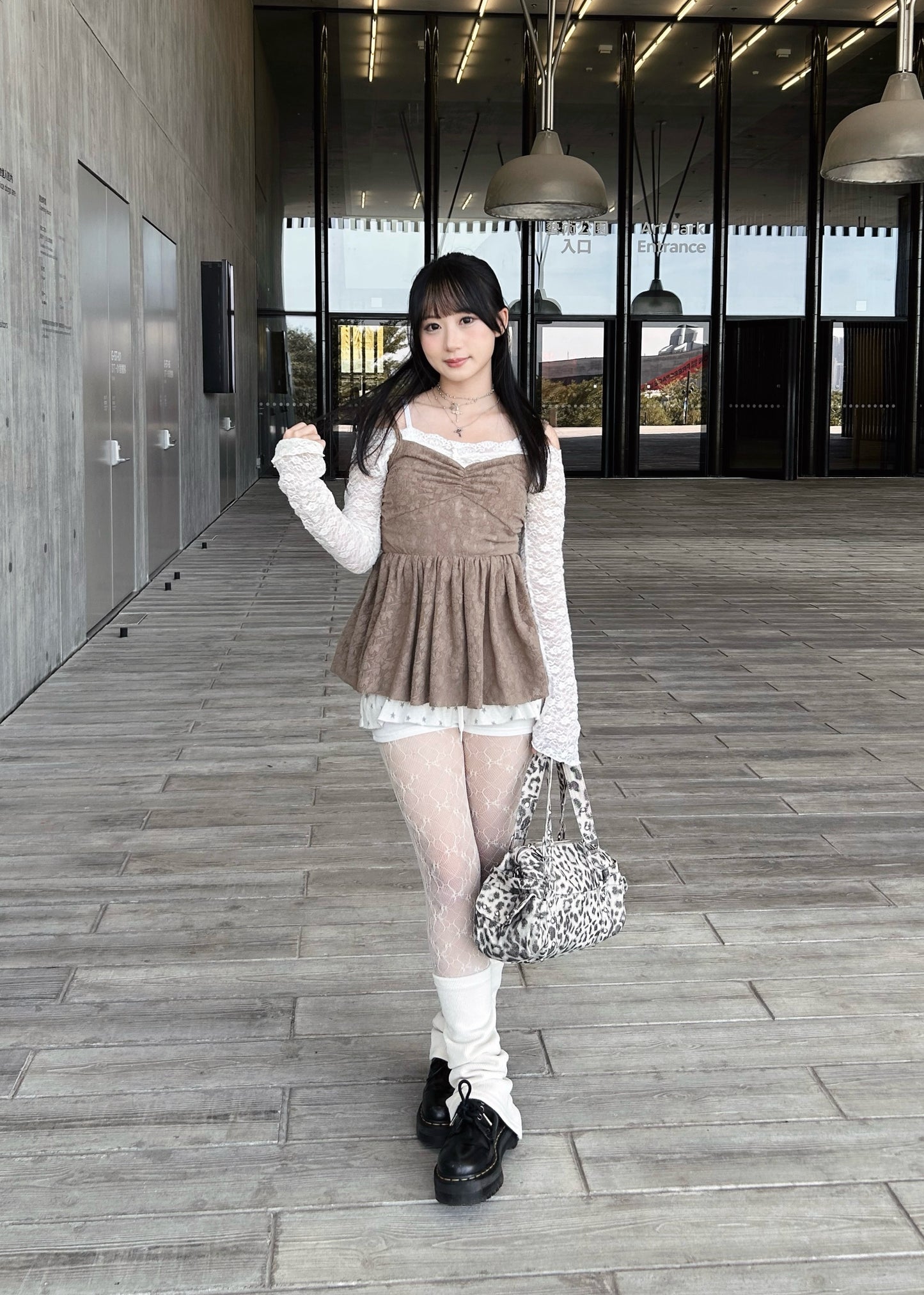 𝐕𝐢𝐚𝐧𝐧𝐞 𝐋𝐚𝐜𝐞 𝐂𝐚𝐦𝐢 𝐃𝐫𝐞𝐬𝐬 - 𝐌𝐨𝐜𝐡𝐚