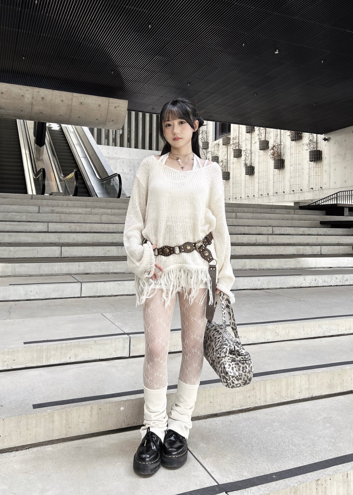 𝐕 𝐍𝐞𝐜𝐤 𝐅𝐫𝐢𝐧𝐠𝐞𝐝 𝐊𝐧𝐢𝐭 𝐒𝐰𝐞𝐚𝐭𝐞𝐫 - 𝐂𝐫𝐞𝐚𝐦