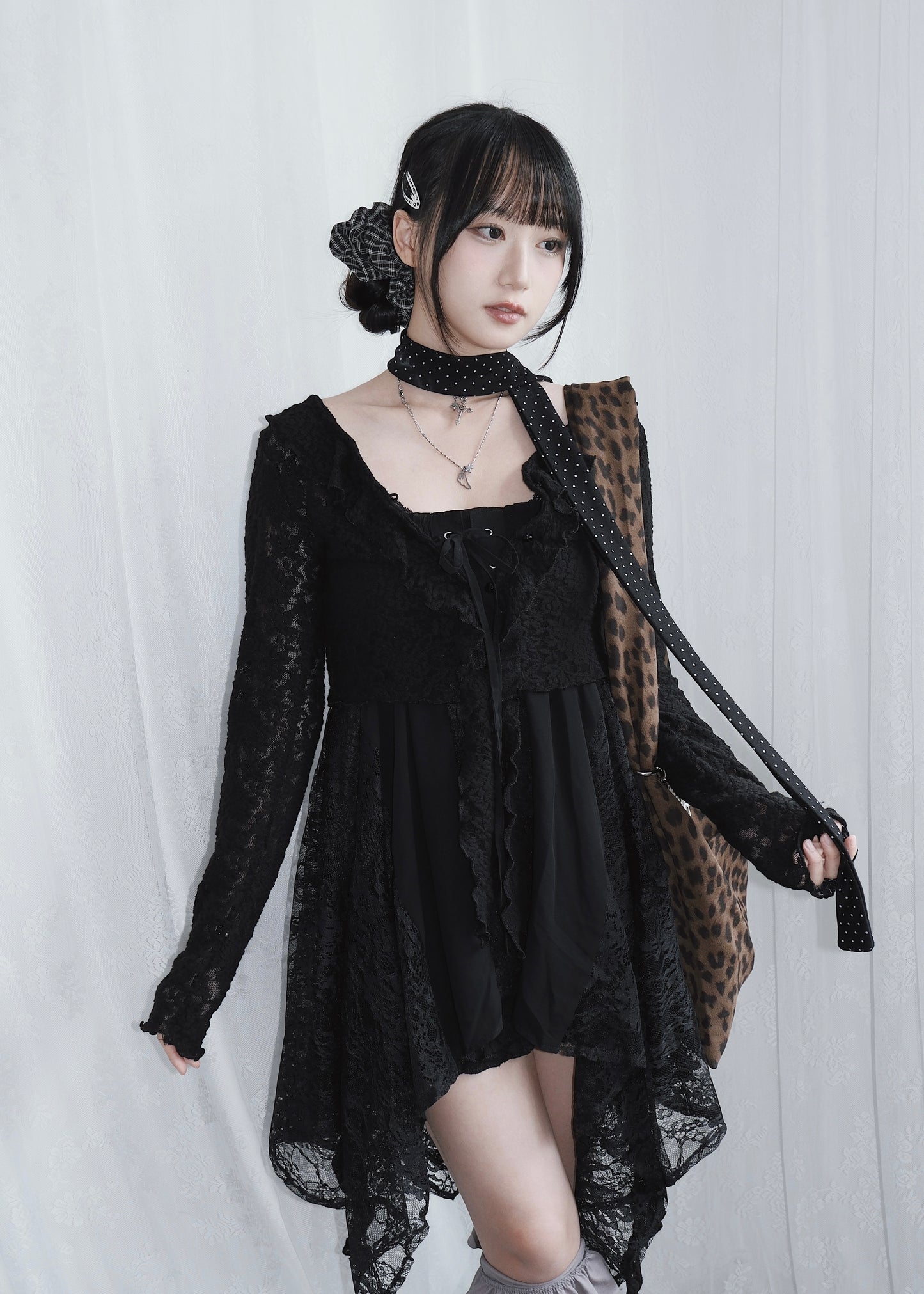 𝐏𝐨𝐥𝐤𝐚 𝐃𝐨𝐭 𝐒𝐜𝐚𝐫𝐟 - 𝐁𝐥𝐚𝐜𝐤