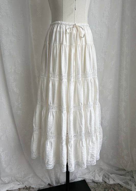 𝐕𝐞𝐧𝐝𝐞𝐭𝐭𝐚 𝐋𝐚𝐜𝐞 𝐌𝐢𝐝𝐢 𝐒𝐤𝐢𝐫𝐭 - 𝐂𝐫𝐞𝐚𝐦