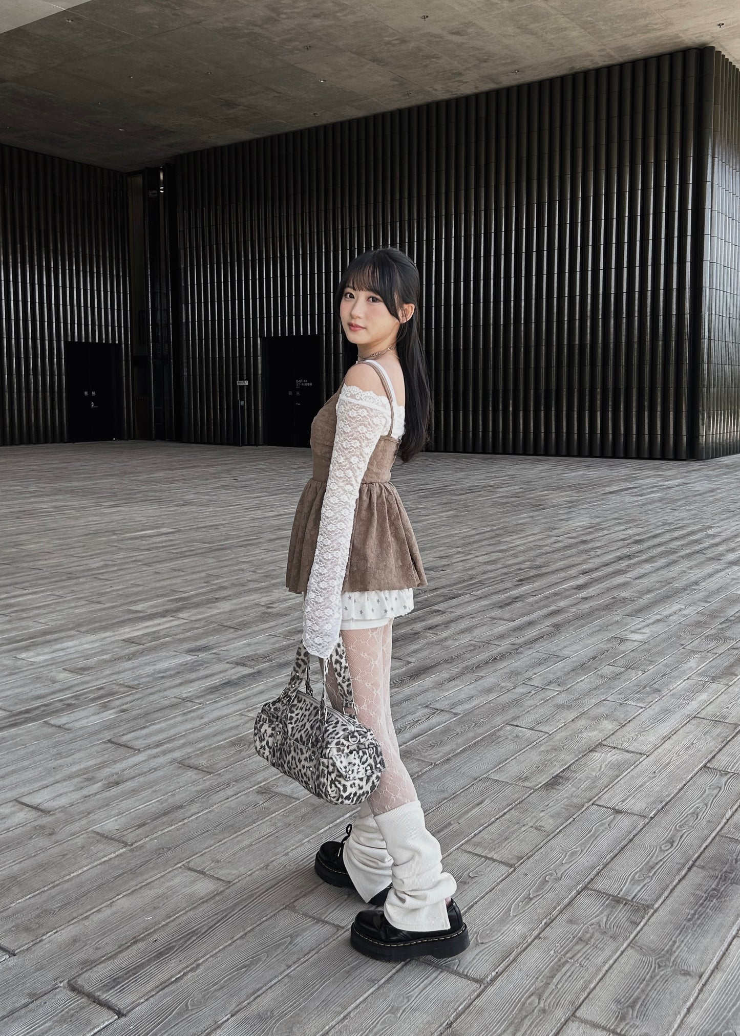 𝐕𝐢𝐚𝐧𝐧𝐞 𝐋𝐚𝐜𝐞 𝐂𝐚𝐦𝐢 𝐃𝐫𝐞𝐬𝐬 - 𝐌𝐨𝐜𝐡𝐚