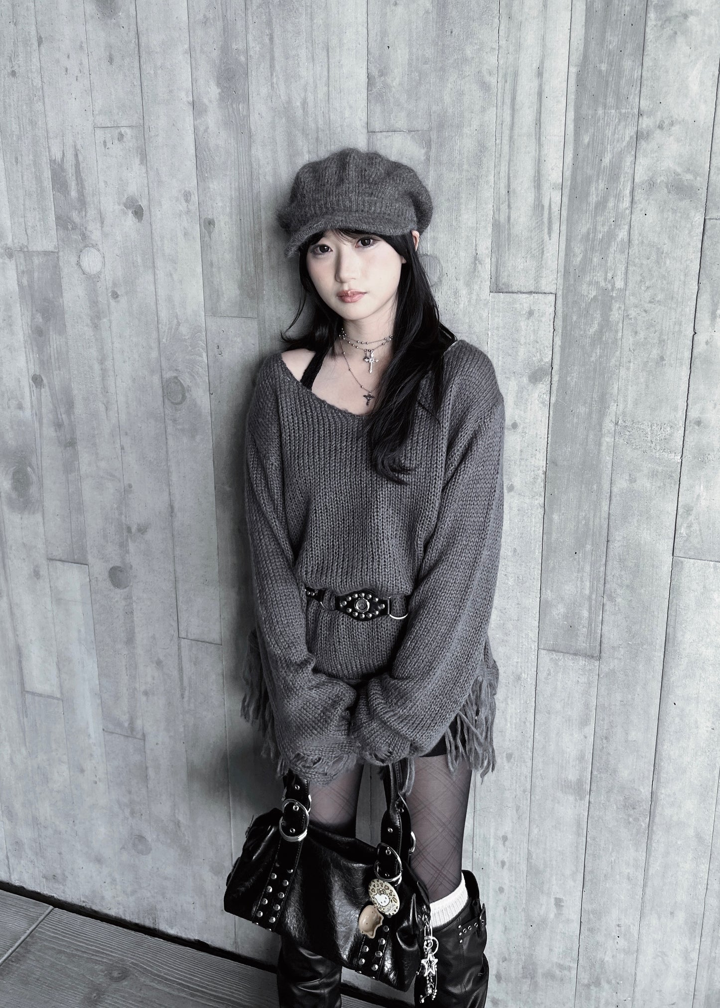 𝐕 𝐍𝐞𝐜𝐤 𝐅𝐫𝐢𝐧𝐠𝐞𝐝 𝐊𝐧𝐢𝐭 𝐒𝐰𝐞𝐚𝐭𝐞𝐫 - 𝐃𝐚𝐫𝐤 𝐆𝐫𝐞𝐲