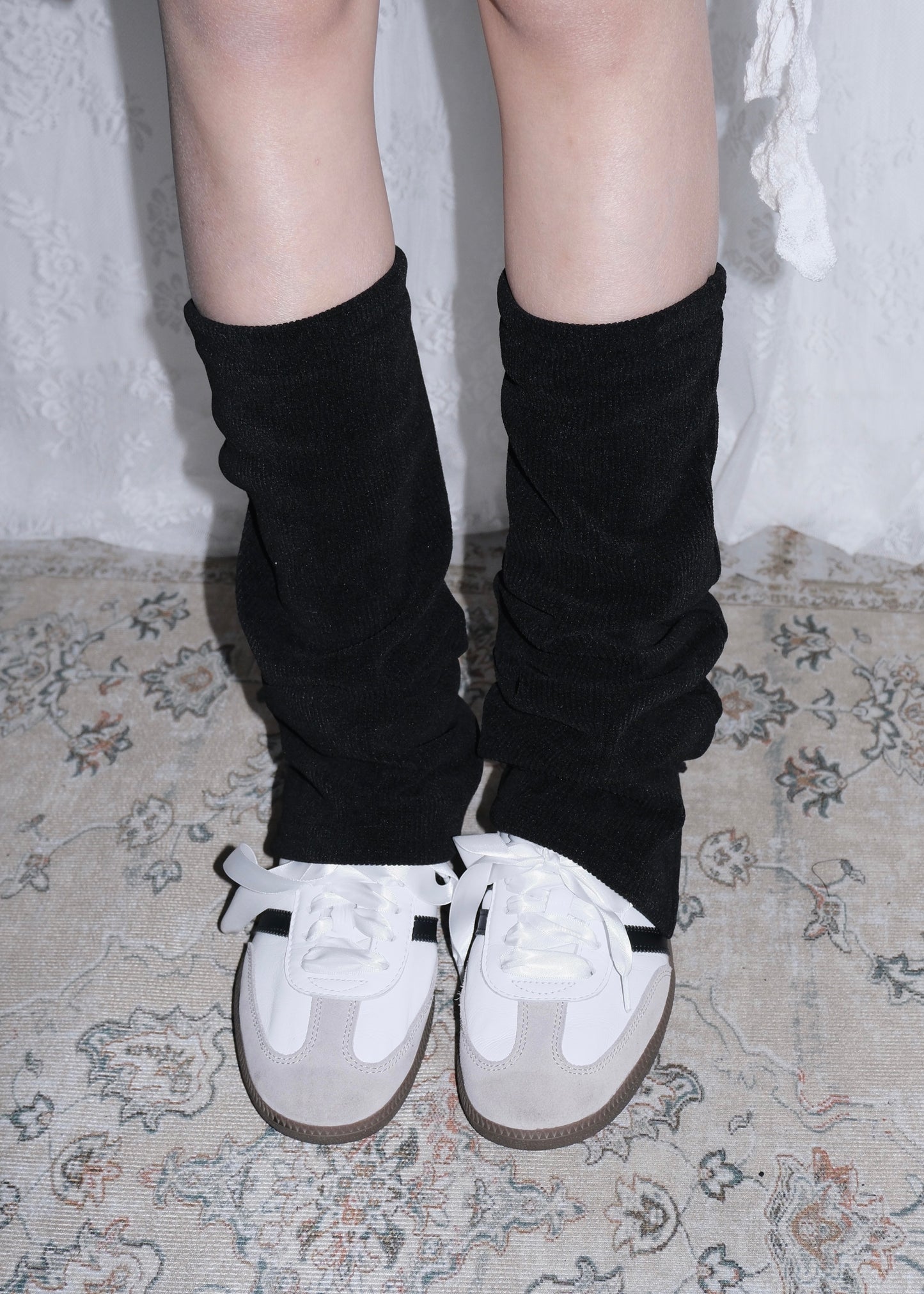 𝐊𝐢𝐦𝐢 𝐕𝐞𝐥𝐯𝐞𝐭 𝐋𝐞𝐠 𝐖𝐚𝐫𝐦𝐞𝐫 - 𝐁𝐥𝐚𝐜𝐤