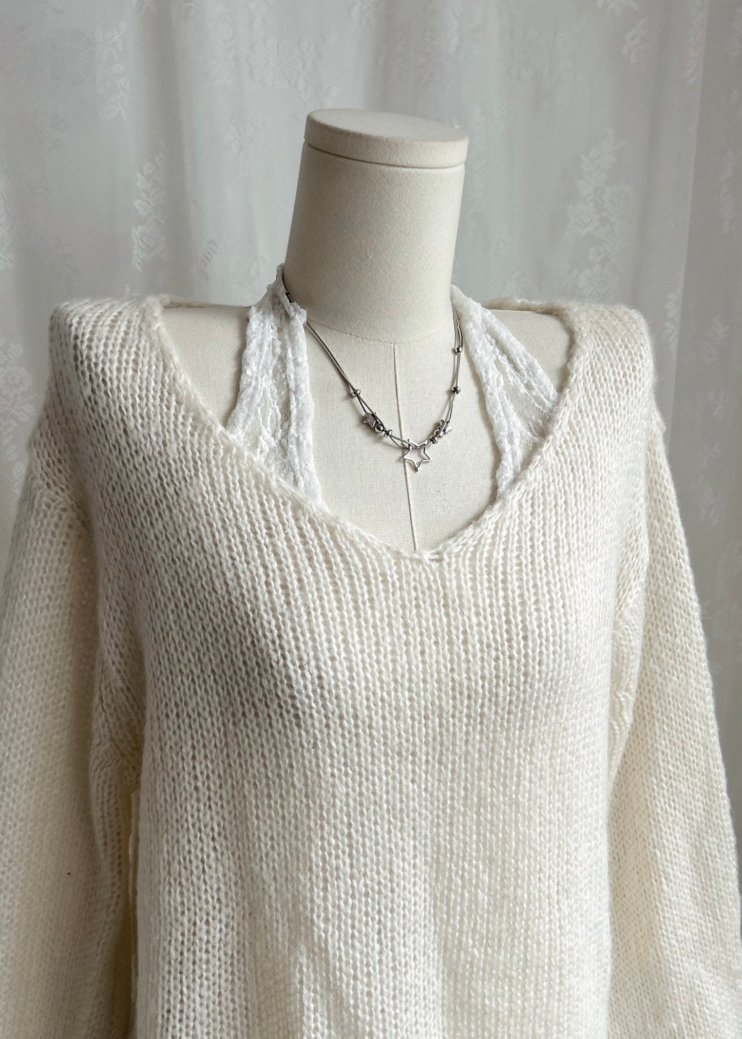 𝐋𝐢𝐬𝐞𝐭𝐭𝐚 𝐋𝐚𝐜𝐞 𝐑𝐮𝐟𝐟𝐥𝐞 𝐇𝐚𝐥𝐭𝐞𝐫 𝐓𝐨𝐩 - 𝐖𝐡𝐢𝐭𝐞