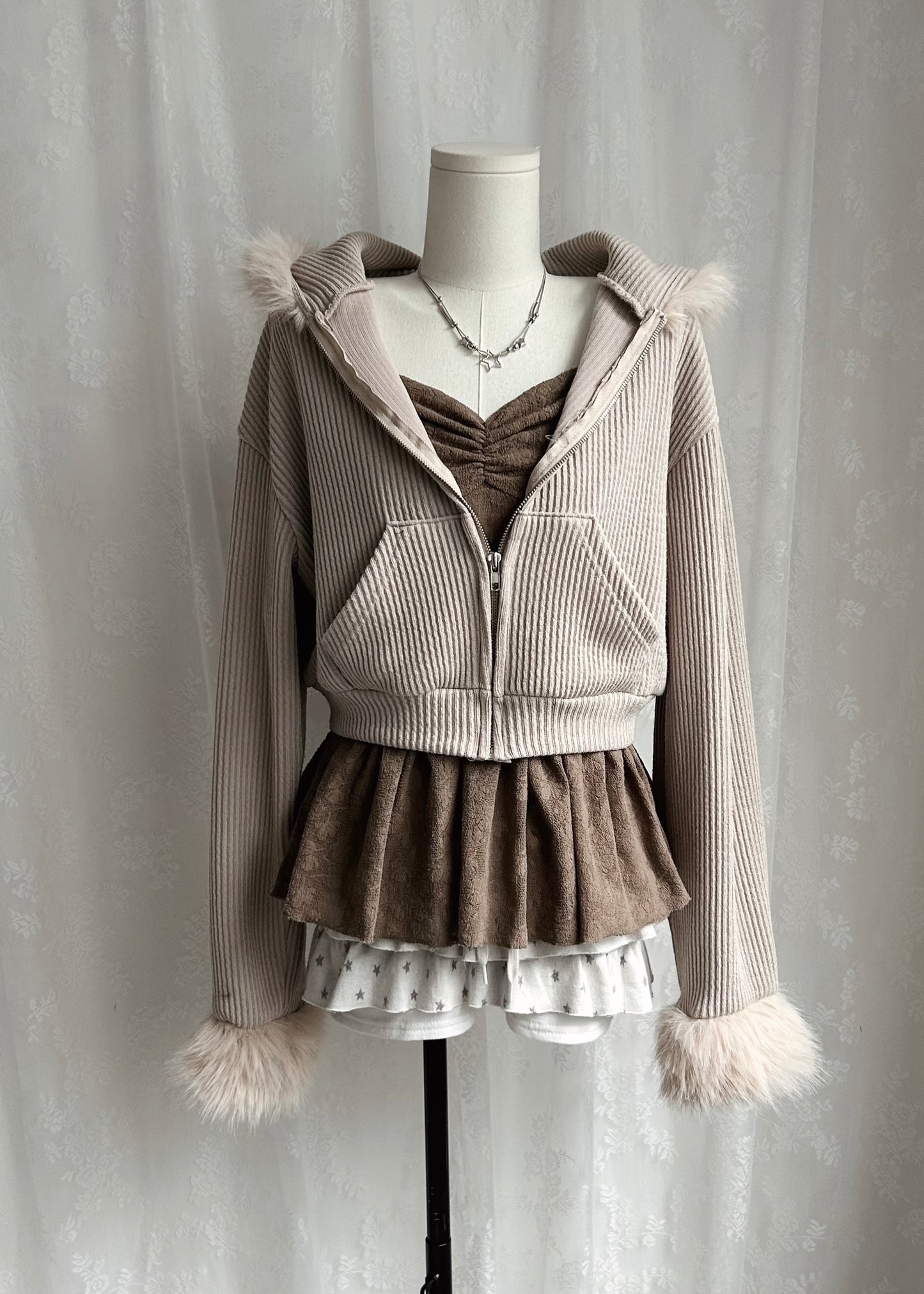 𝐒𝐭𝐚𝐫𝐫𝐲 𝐒𝐤𝐲 𝐑𝐮𝐟𝐟𝐥𝐞 𝐌𝐢𝐧𝐢 𝐒𝐤𝐨𝐫𝐭 - 𝐂𝐫𝐞𝐚𝐦