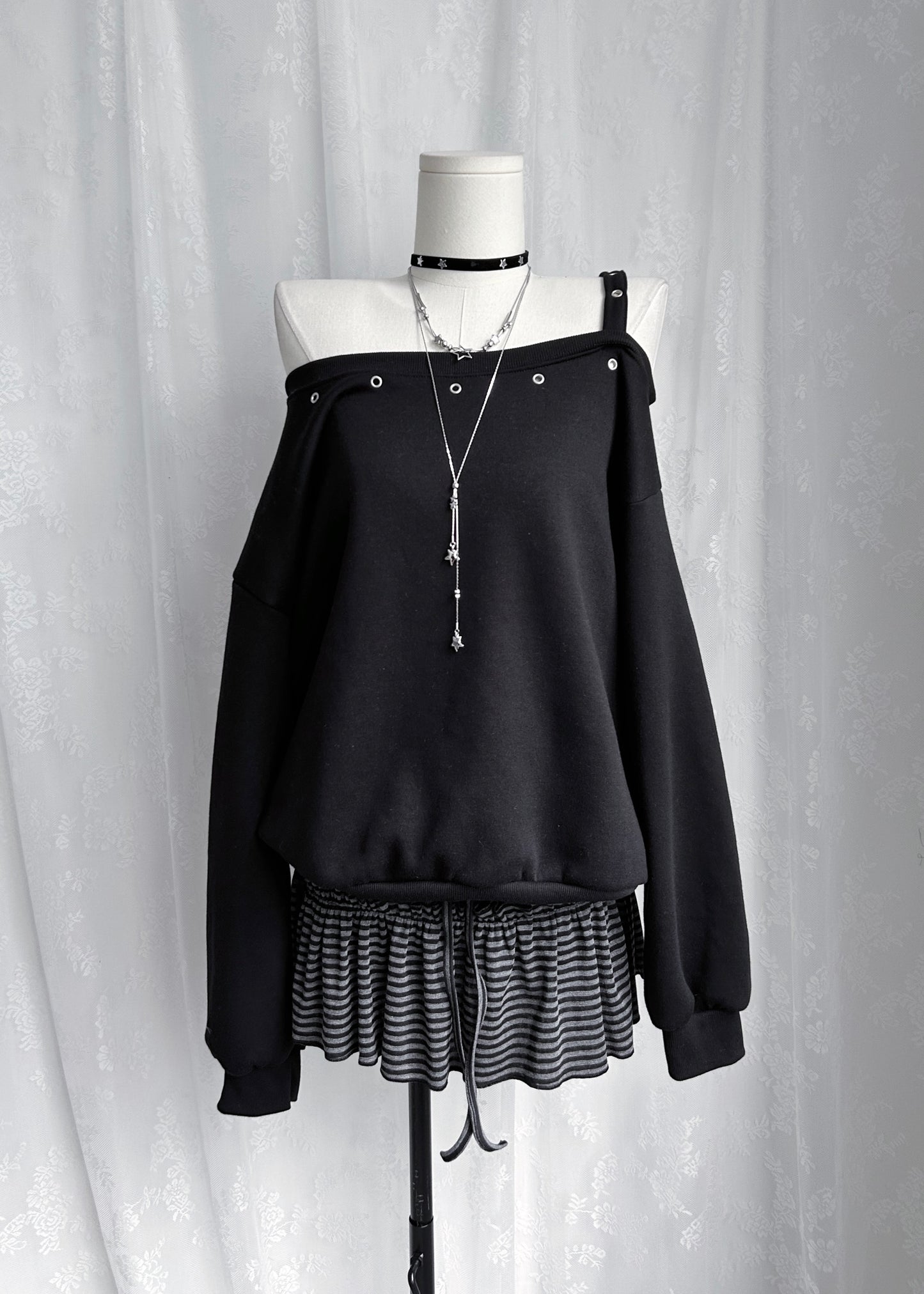 𝐒𝐭𝐫𝐢𝐩𝐞𝐝 𝐑𝐮𝐟𝐟𝐥𝐞 𝐌𝐢𝐧𝐢 𝐒𝐤𝐨𝐫𝐭