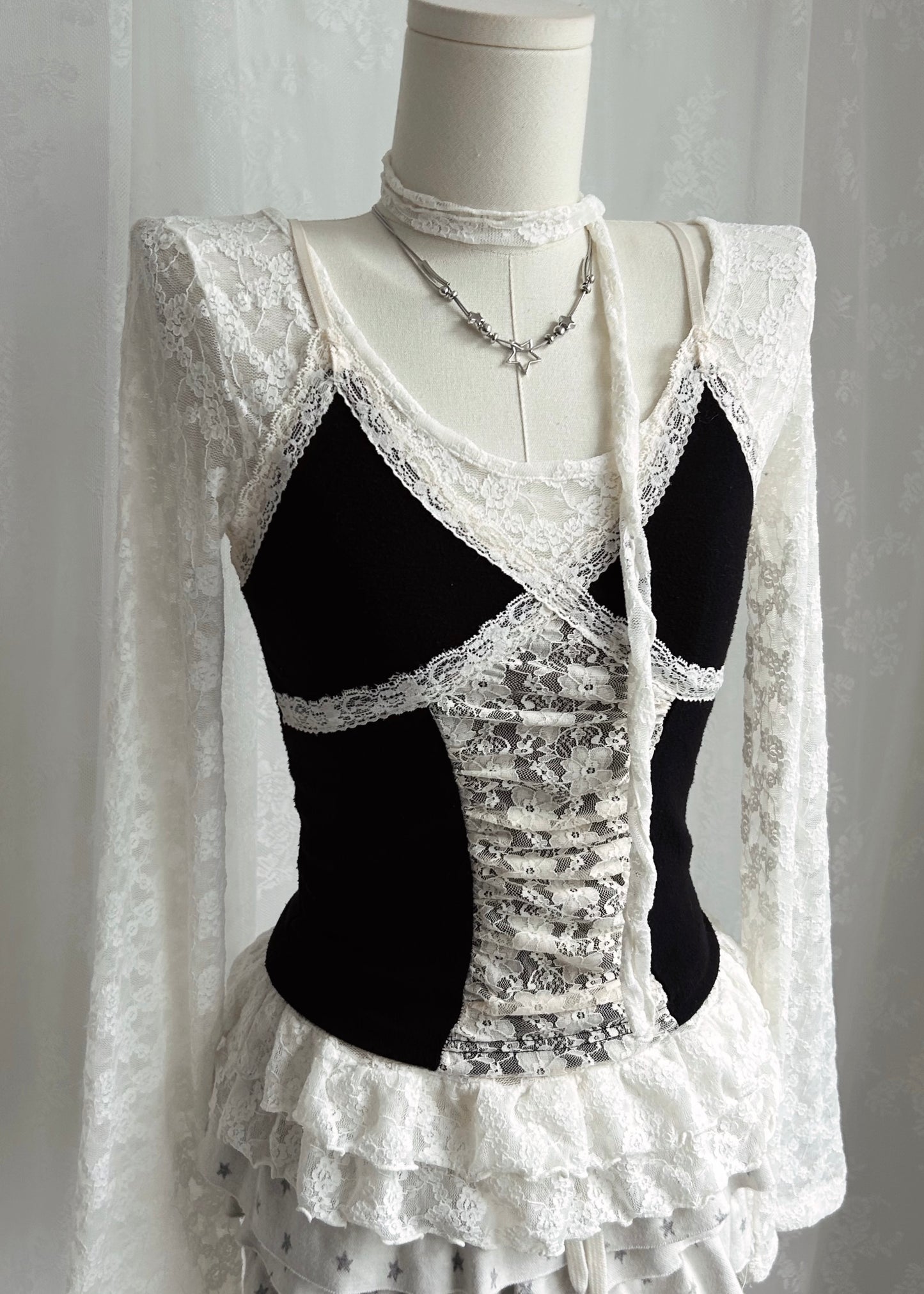 𝐋𝐞𝐭𝐢𝐭𝐢𝐚 𝐋𝐚𝐜𝐞 𝐑𝐮𝐟𝐟𝐥𝐞 𝐓𝐨𝐩 𝐖𝐢𝐭𝐡 𝐒𝐜𝐚𝐫𝐟 - 𝐂𝐫𝐞𝐚𝐦