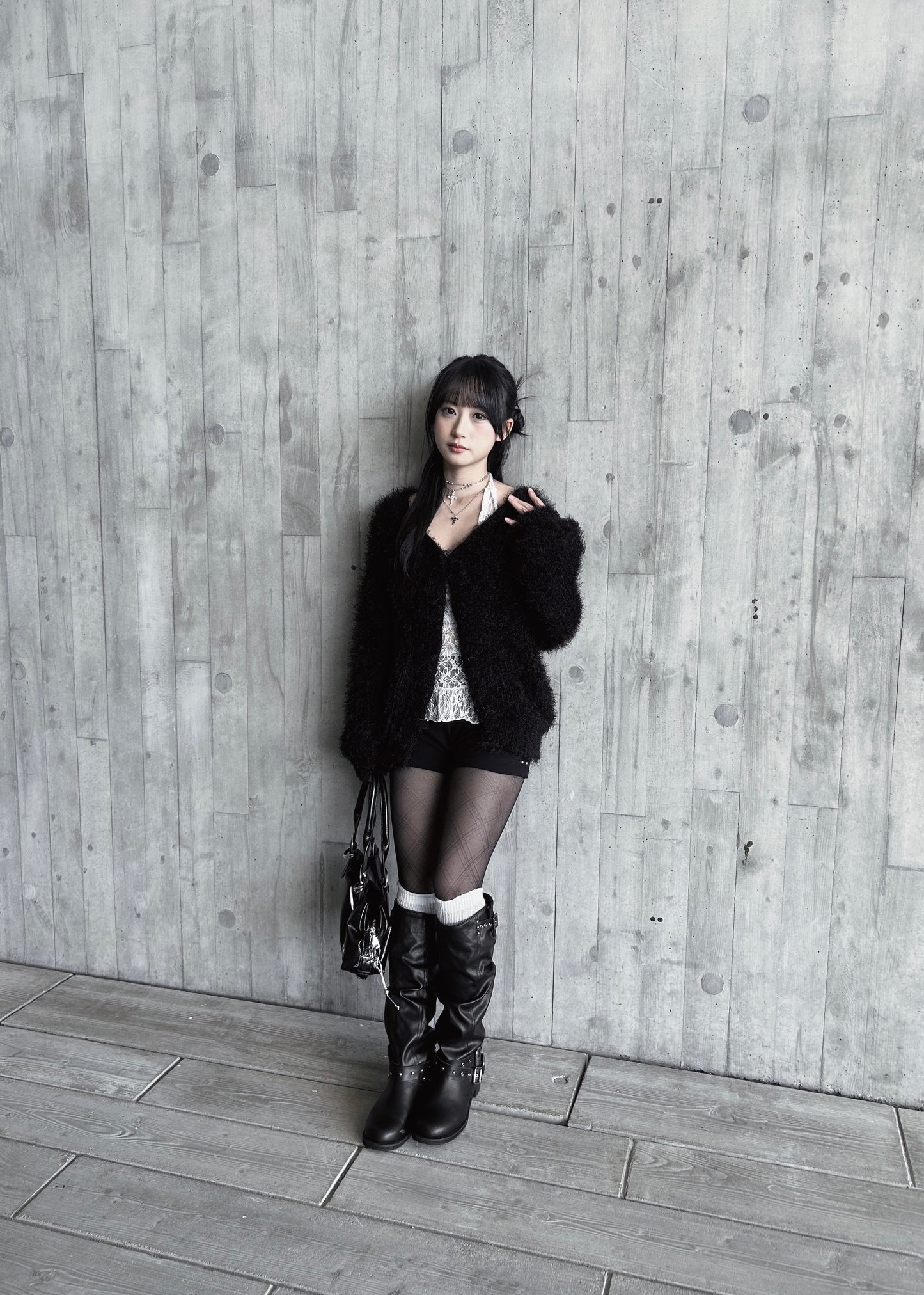 𝐌𝐨 𝐌𝐨 𝐕 𝐍𝐞𝐜𝐤 𝐂𝐚𝐫𝐝𝐢𝐠𝐚𝐧 - 𝐁𝐥𝐚𝐜𝐤