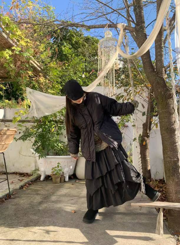 𝐅𝐚𝐢𝐫𝐲 𝐀𝐬𝐲𝐦𝐦𝐞𝐭𝐫𝐢𝐜𝐚𝐥 𝐋𝐚𝐲𝐞𝐫 𝐒𝐤𝐢𝐫𝐭 - 𝐁𝐥𝐚𝐜𝐤