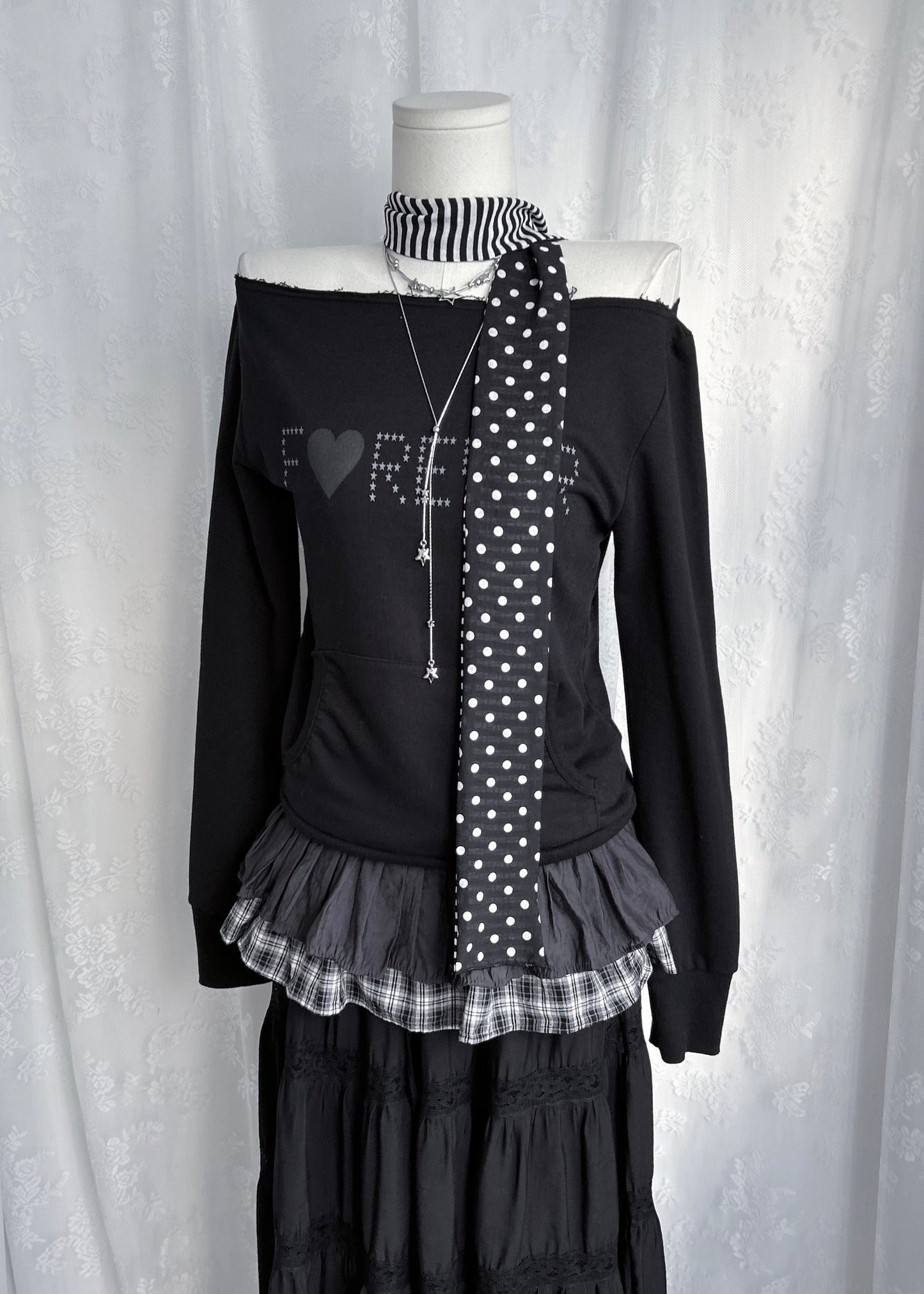 𝐏𝐨𝐥𝐤𝐚 𝐃𝐨𝐭 𝐒𝐭𝐫𝐢𝐩𝐞 𝐒𝐜𝐚𝐫𝐟