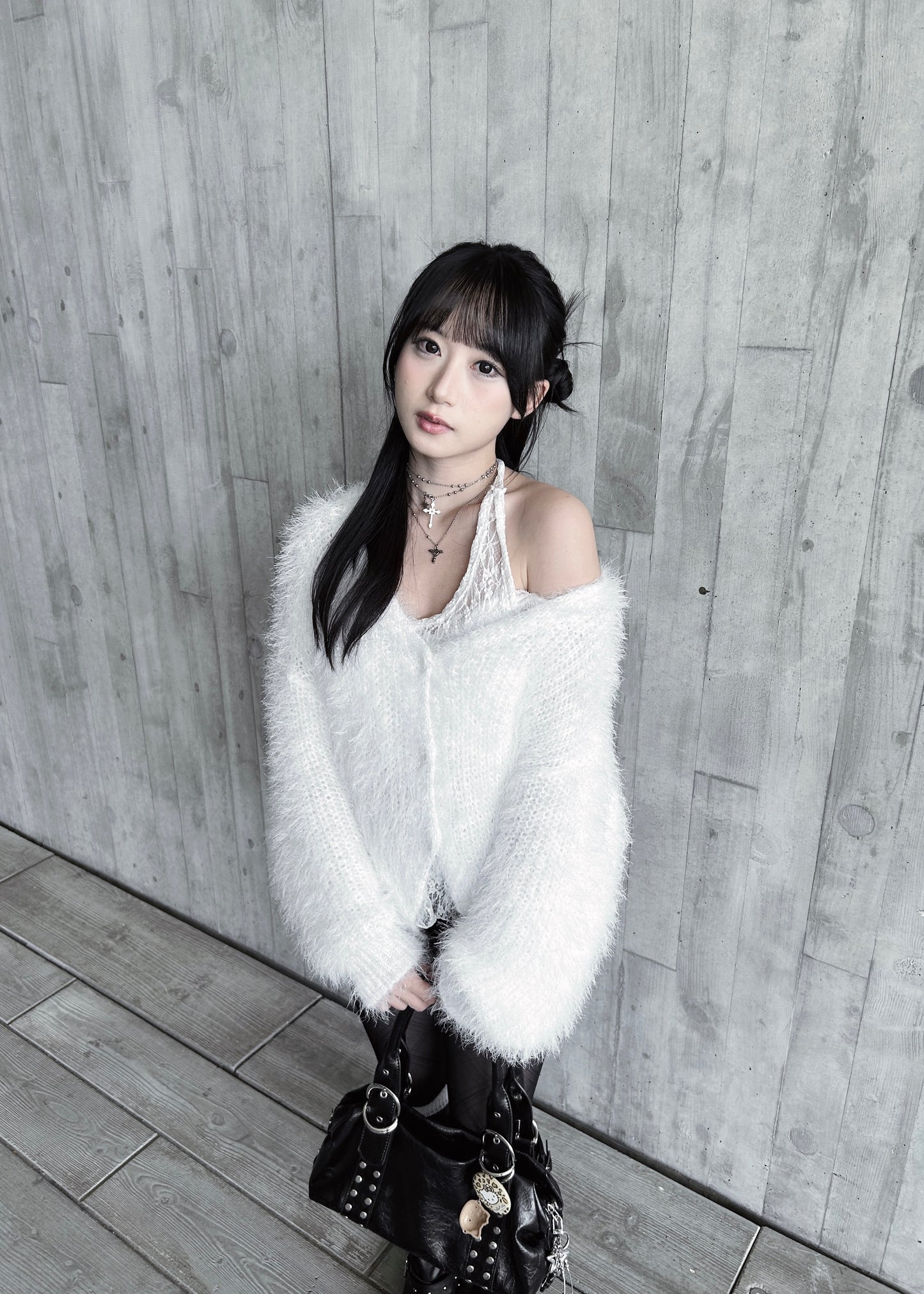 𝐌𝐨 𝐌𝐨 𝐕 𝐍𝐞𝐜𝐤 𝐂𝐚𝐫𝐝𝐢𝐠𝐚𝐧 - 𝐖𝐡𝐢𝐭𝐞