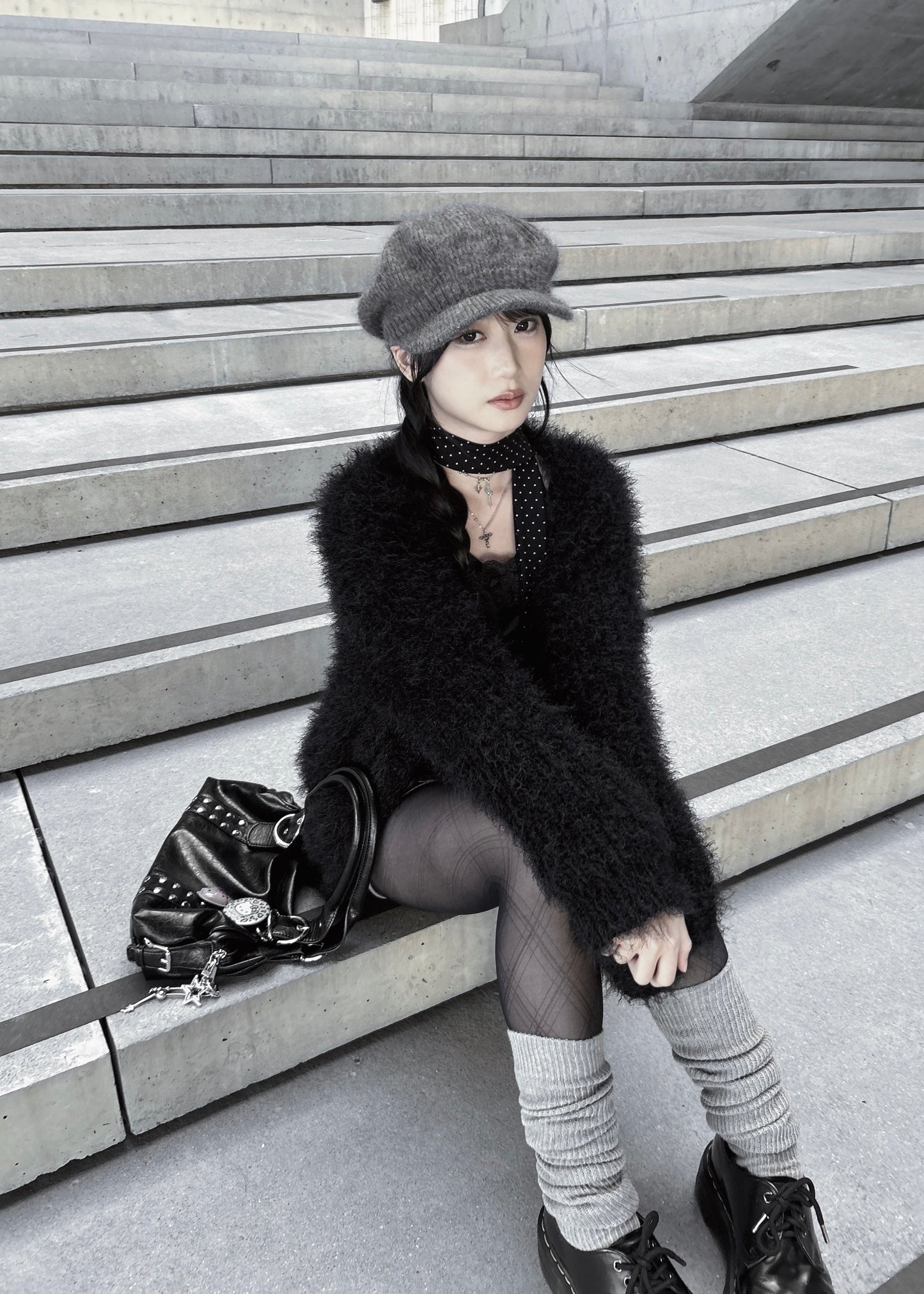 𝐌𝐨 𝐌𝐨 𝐕 𝐍𝐞𝐜𝐤 𝐂𝐚𝐫𝐝𝐢𝐠𝐚𝐧 - 𝐁𝐥𝐚𝐜𝐤