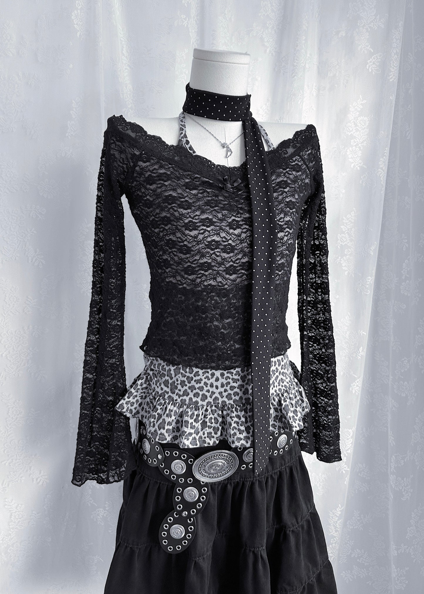 𝐏𝐨𝐥𝐤𝐚 𝐃𝐨𝐭 𝐒𝐜𝐚𝐫𝐟 - 𝐁𝐥𝐚𝐜𝐤