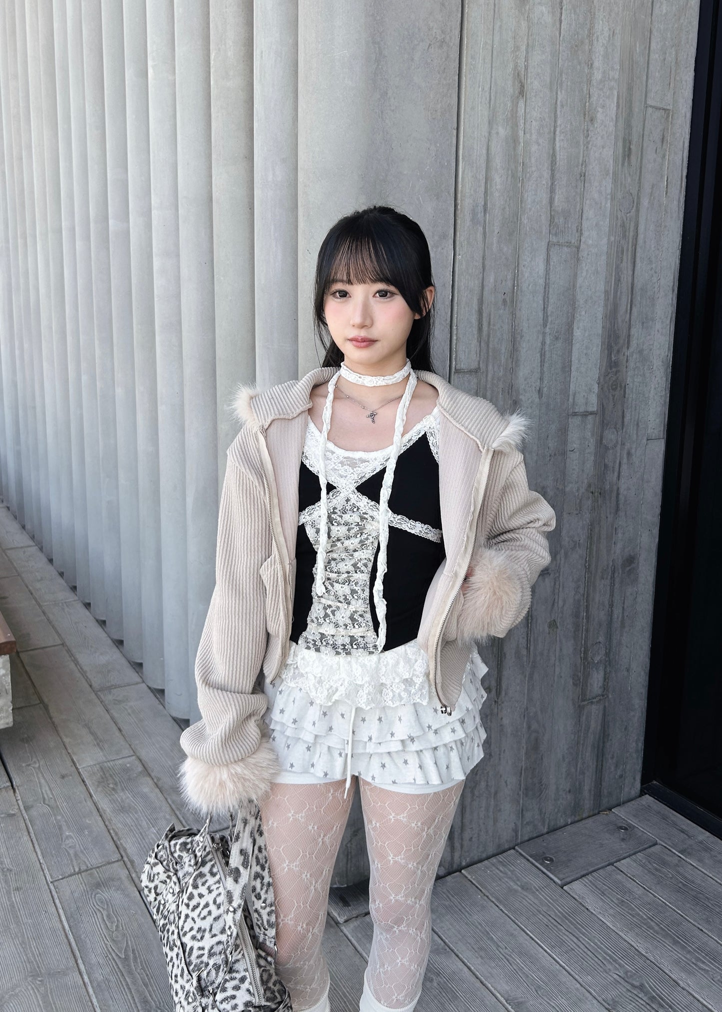 𝐎𝐭𝐭𝐚𝐯𝐢𝐚 𝐕𝐢𝐧𝐭𝐚𝐠𝐞 𝐋𝐚𝐜𝐞 𝐓𝐚𝐧𝐤 𝐓𝐨𝐩