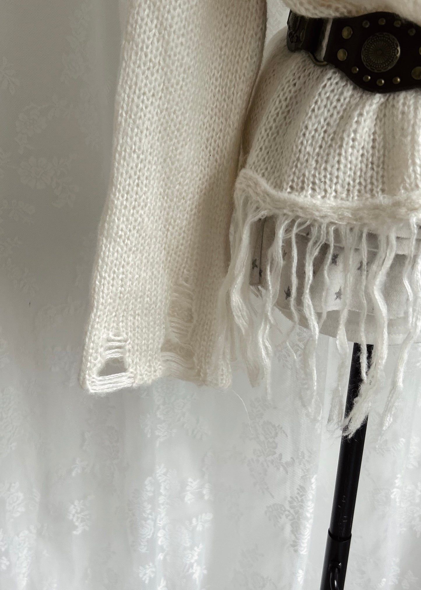 𝐕 𝐍𝐞𝐜𝐤 𝐅𝐫𝐢𝐧𝐠𝐞𝐝 𝐊𝐧𝐢𝐭 𝐒𝐰𝐞𝐚𝐭𝐞𝐫 - 𝐂𝐫𝐞𝐚𝐦