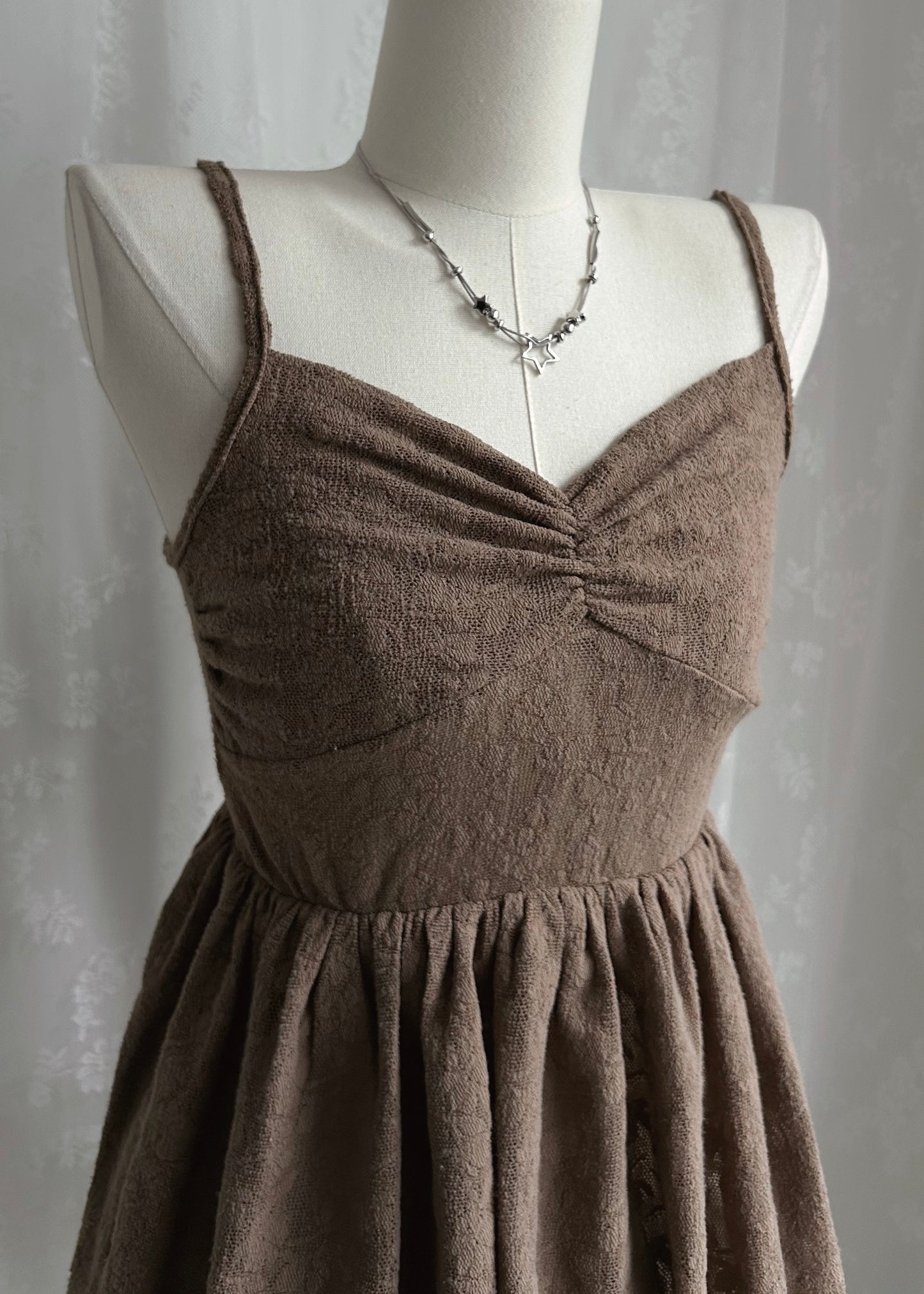 𝐕𝐢𝐚𝐧𝐧𝐞 𝐋𝐚𝐜𝐞 𝐂𝐚𝐦𝐢 𝐃𝐫𝐞𝐬𝐬 - 𝐌𝐨𝐜𝐡𝐚