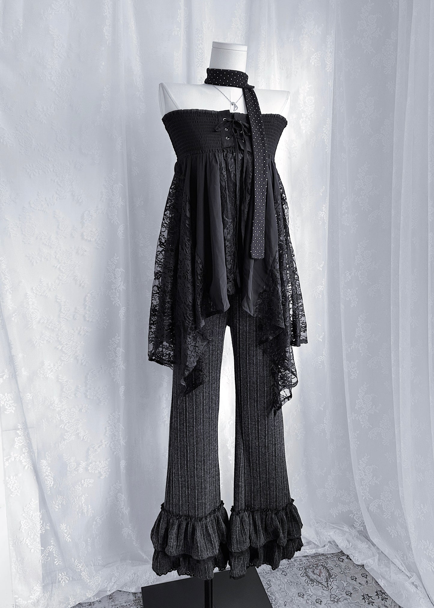 𝐑𝐢𝐬𝐚 𝐋𝐚𝐜𝐞 𝐑𝐮𝐟𝐟𝐥𝐞 𝐏𝐚𝐧𝐭𝐬 - 𝐃𝐚𝐫𝐤 𝐆𝐫𝐞𝐲