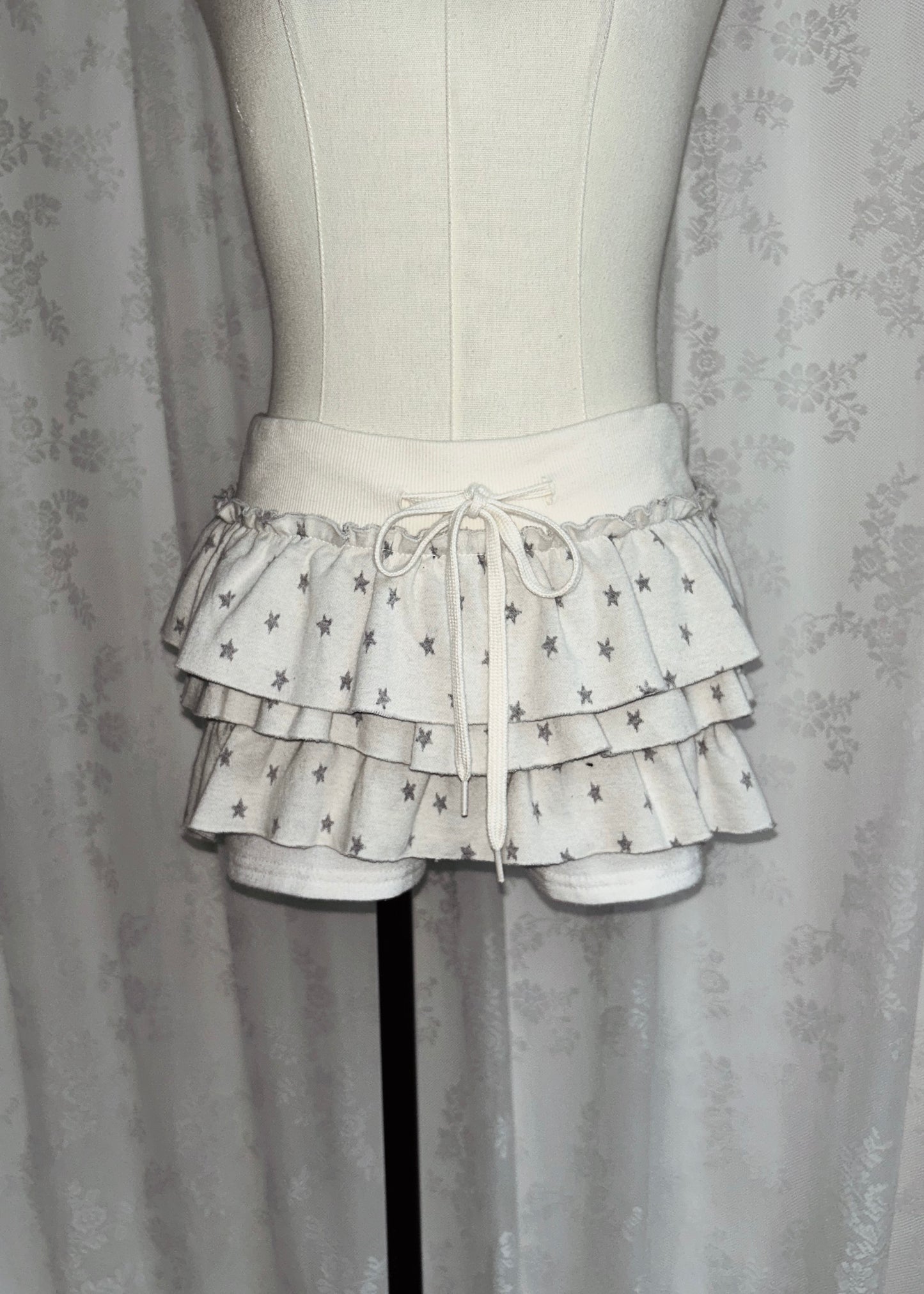 𝐒𝐭𝐚𝐫𝐫𝐲 𝐒𝐤𝐲 𝐑𝐮𝐟𝐟𝐥𝐞 𝐌𝐢𝐧𝐢 𝐒𝐤𝐨𝐫𝐭 - 𝐂𝐫𝐞𝐚𝐦