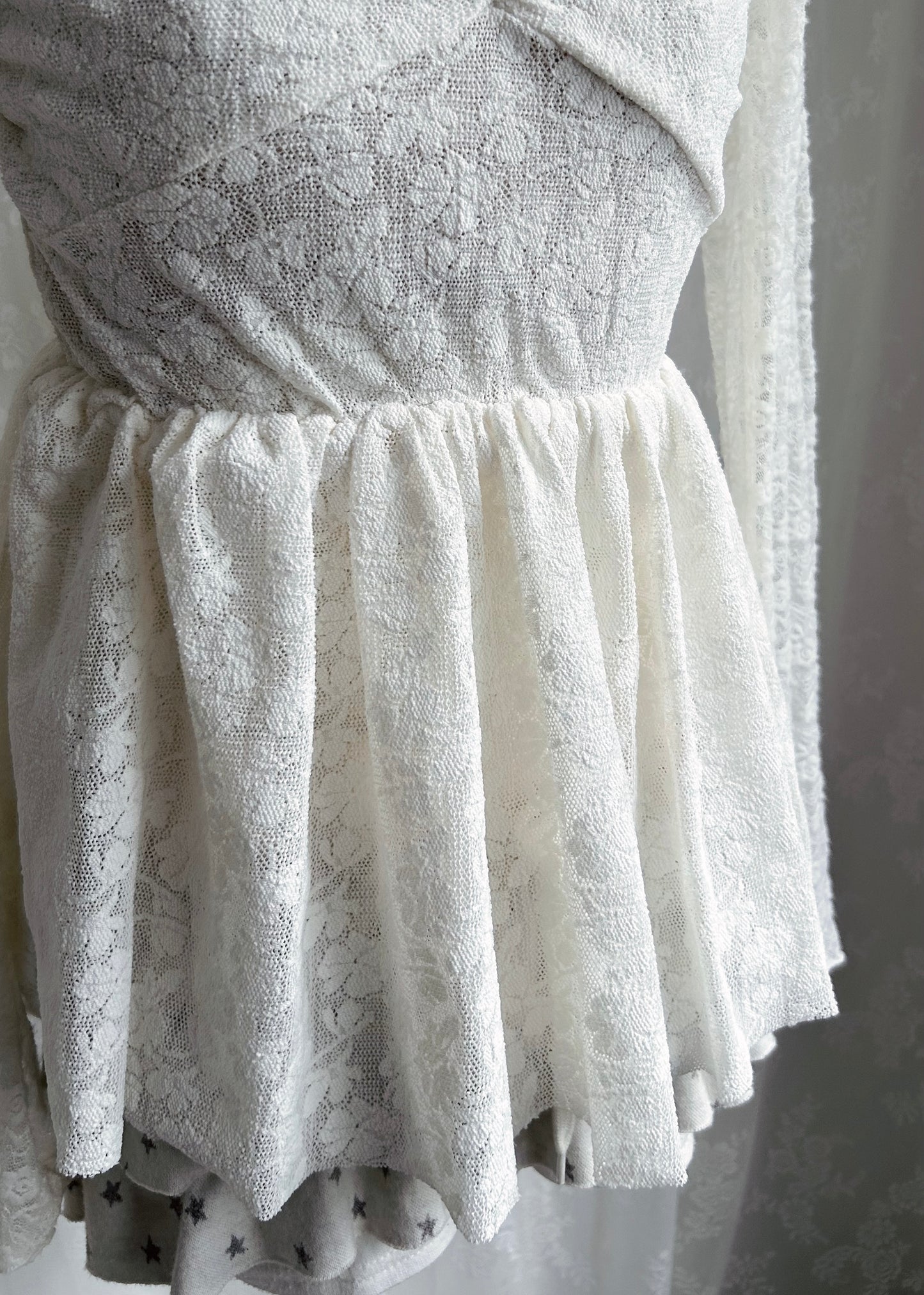 𝐕𝐢𝐚𝐧𝐧𝐞 𝐋𝐚𝐜𝐞 𝐂𝐚𝐦𝐢 𝐃𝐫𝐞𝐬𝐬 - 𝐖𝐡𝐢𝐭𝐞