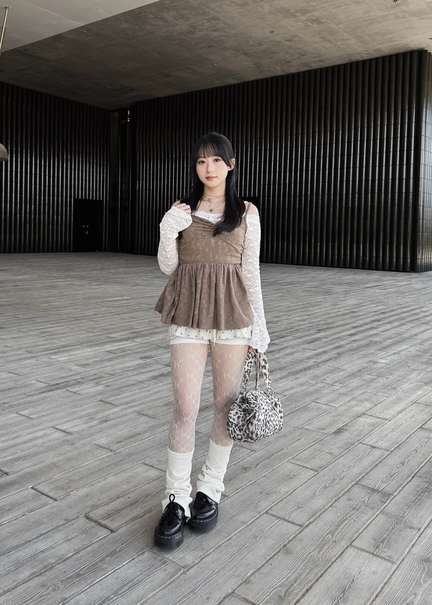 𝐕𝐢𝐚𝐧𝐧𝐞 𝐋𝐚𝐜𝐞 𝐂𝐚𝐦𝐢 𝐃𝐫𝐞𝐬𝐬 - 𝐌𝐨𝐜𝐡𝐚