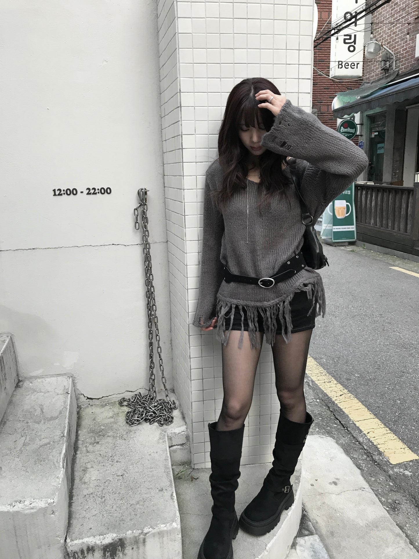 𝐕 𝐍𝐞𝐜𝐤 𝐅𝐫𝐢𝐧𝐠𝐞𝐝 𝐊𝐧𝐢𝐭 𝐒𝐰𝐞𝐚𝐭𝐞𝐫 - 𝐃𝐚𝐫𝐤 𝐆𝐫𝐞𝐲