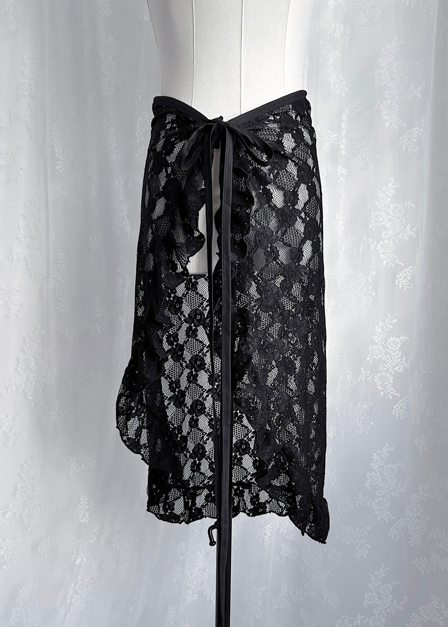 𝐕𝐢𝐧𝐚 𝐋𝐚𝐜𝐞 𝐑𝐮𝐟𝐟𝐥𝐞 𝐋𝐚𝐲𝐞𝐫 𝐒𝐤𝐢𝐫𝐭 - 𝐁𝐥𝐚𝐜𝐤