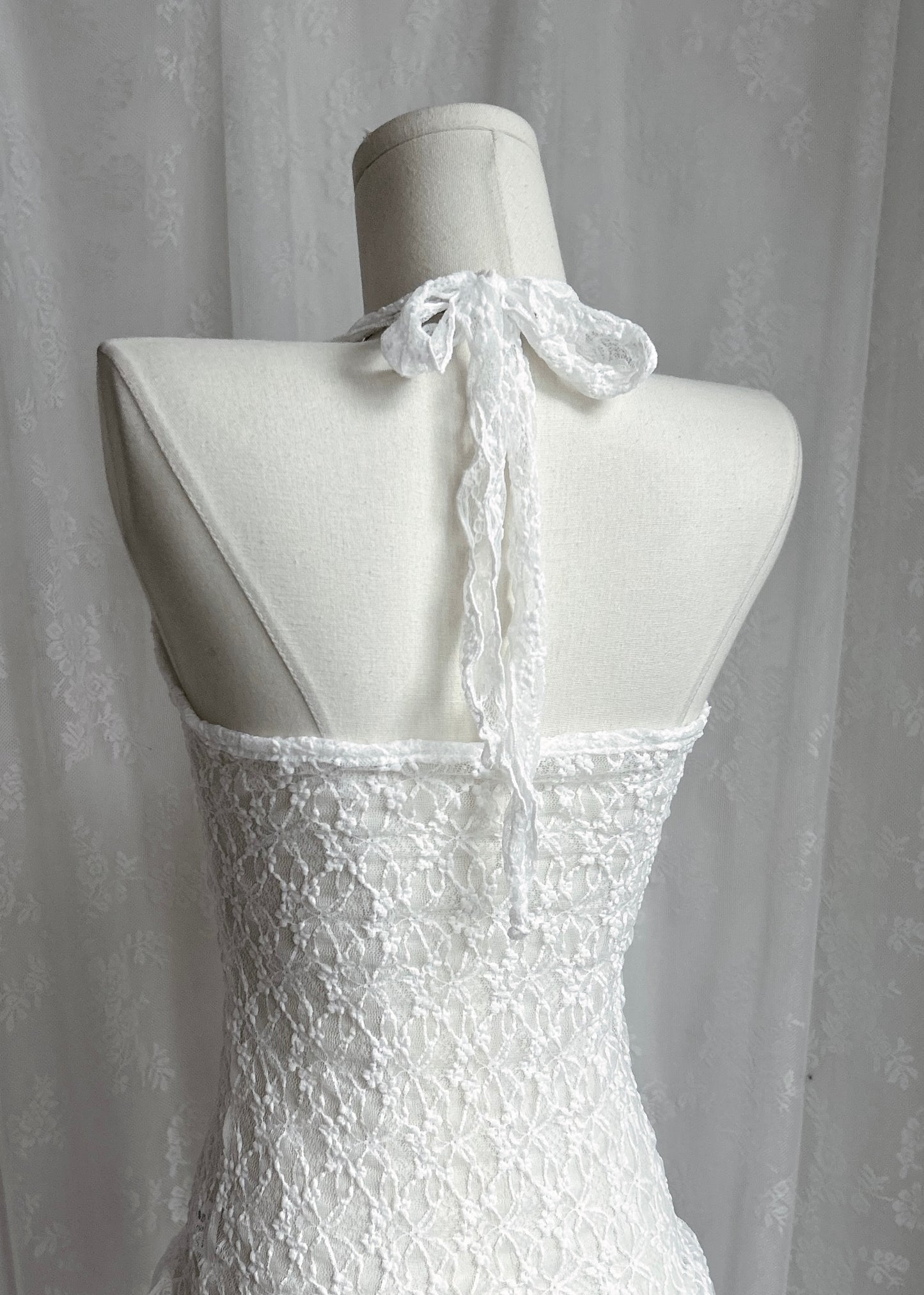 𝐋𝐢𝐬𝐞𝐭𝐭𝐚 𝐋𝐚𝐜𝐞 𝐑𝐮𝐟𝐟𝐥𝐞 𝐇𝐚𝐥𝐭𝐞𝐫 𝐓𝐨𝐩 - 𝐖𝐡𝐢𝐭𝐞