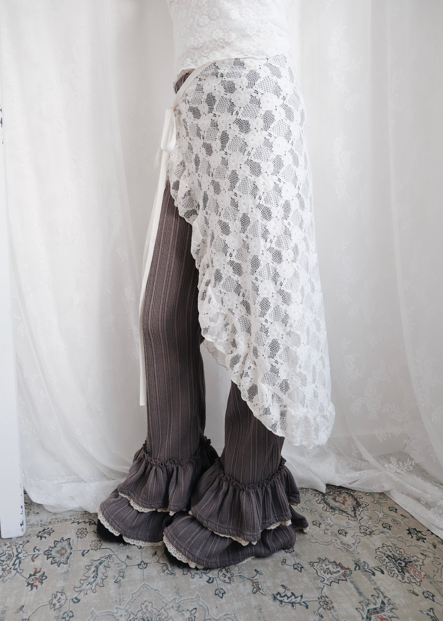 𝐕𝐢𝐧𝐚 𝐋𝐚𝐜𝐞 𝐑𝐮𝐟𝐟𝐥𝐞 𝐋𝐚𝐲𝐞𝐫 𝐒𝐤𝐢𝐫𝐭 - 𝐂𝐫𝐞𝐚𝐦