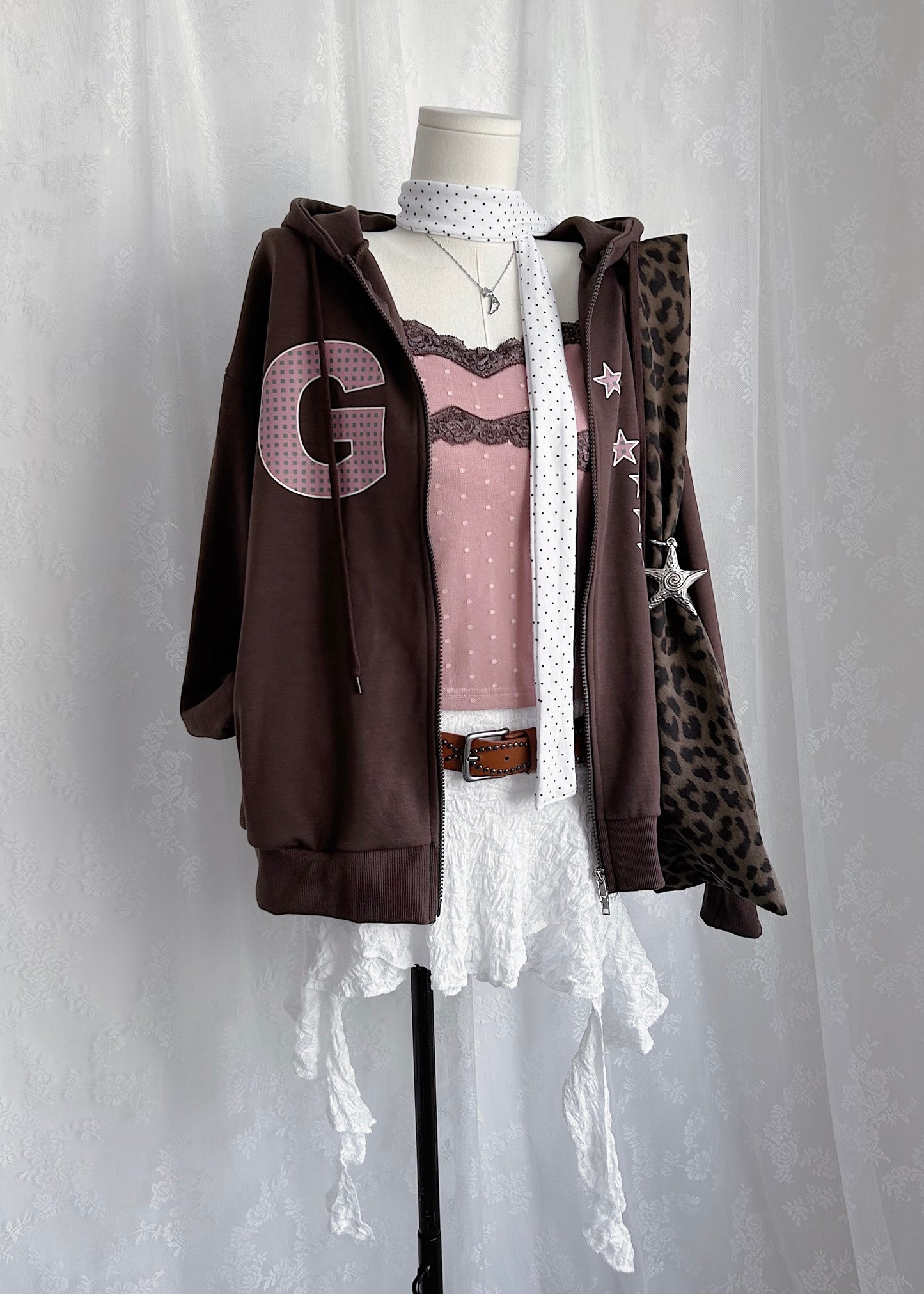 𝐏𝐨𝐥𝐤𝐚 𝐃𝐨𝐭 𝐒𝐜𝐚𝐫𝐟 - 𝐖𝐡𝐢𝐭𝐞