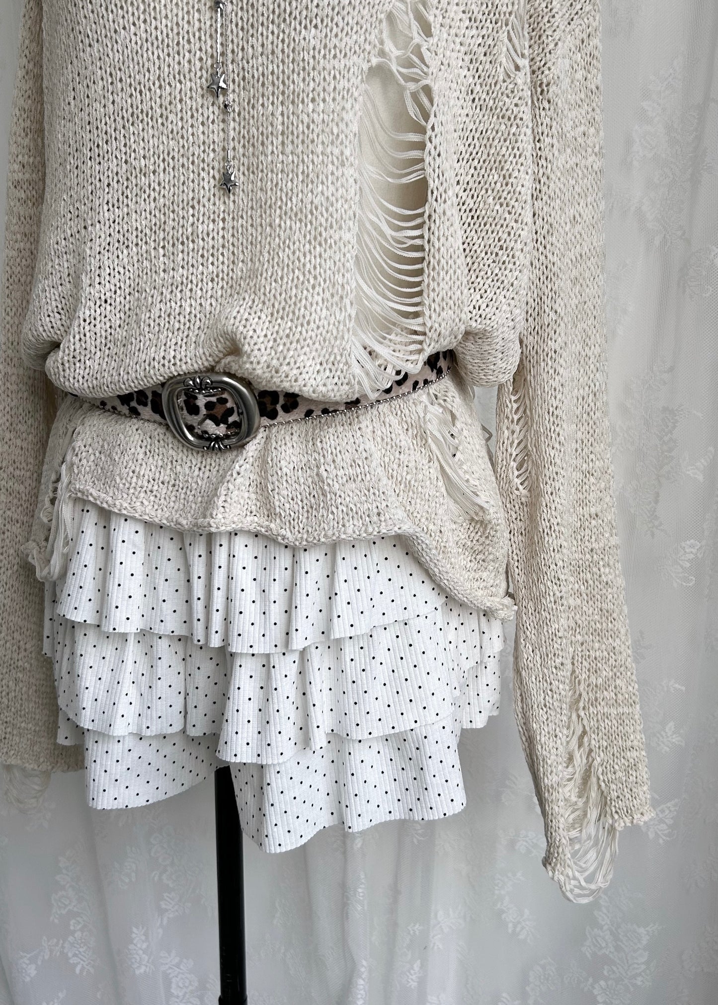 𝐄𝐜𝐡𝐨 𝐃𝐢𝐬𝐭𝐫𝐞𝐬𝐬𝐞𝐝 𝐊𝐧𝐢𝐭 𝐒𝐰𝐞𝐚𝐭𝐞𝐫 - 𝐁𝐞𝐢𝐠𝐞