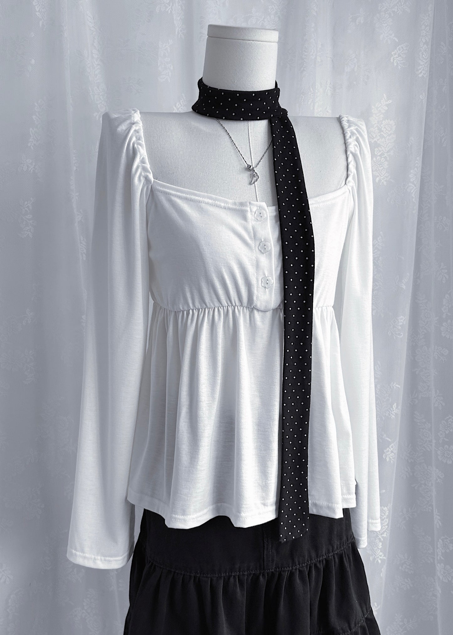 𝐌𝐢𝐤𝐚 𝐅𝐥𝐨𝐰𝐞𝐫 𝐏𝐮𝐟𝐟 𝐒𝐥𝐞𝐞𝐯𝐞 𝐓𝐨𝐩 -  𝐖𝐡𝐢𝐭𝐞