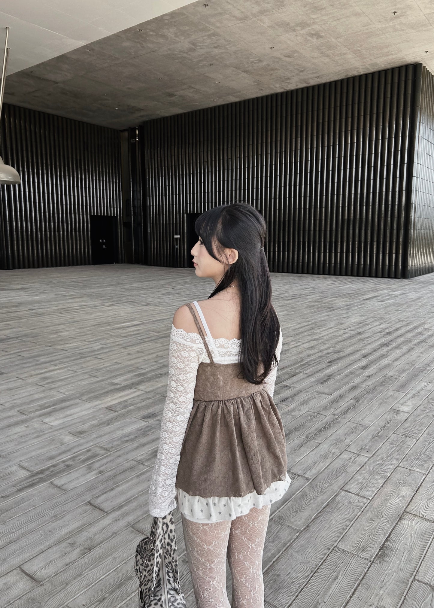 𝐕𝐢𝐚𝐧𝐧𝐞 𝐋𝐚𝐜𝐞 𝐂𝐚𝐦𝐢 𝐃𝐫𝐞𝐬𝐬 - 𝐌𝐨𝐜𝐡𝐚