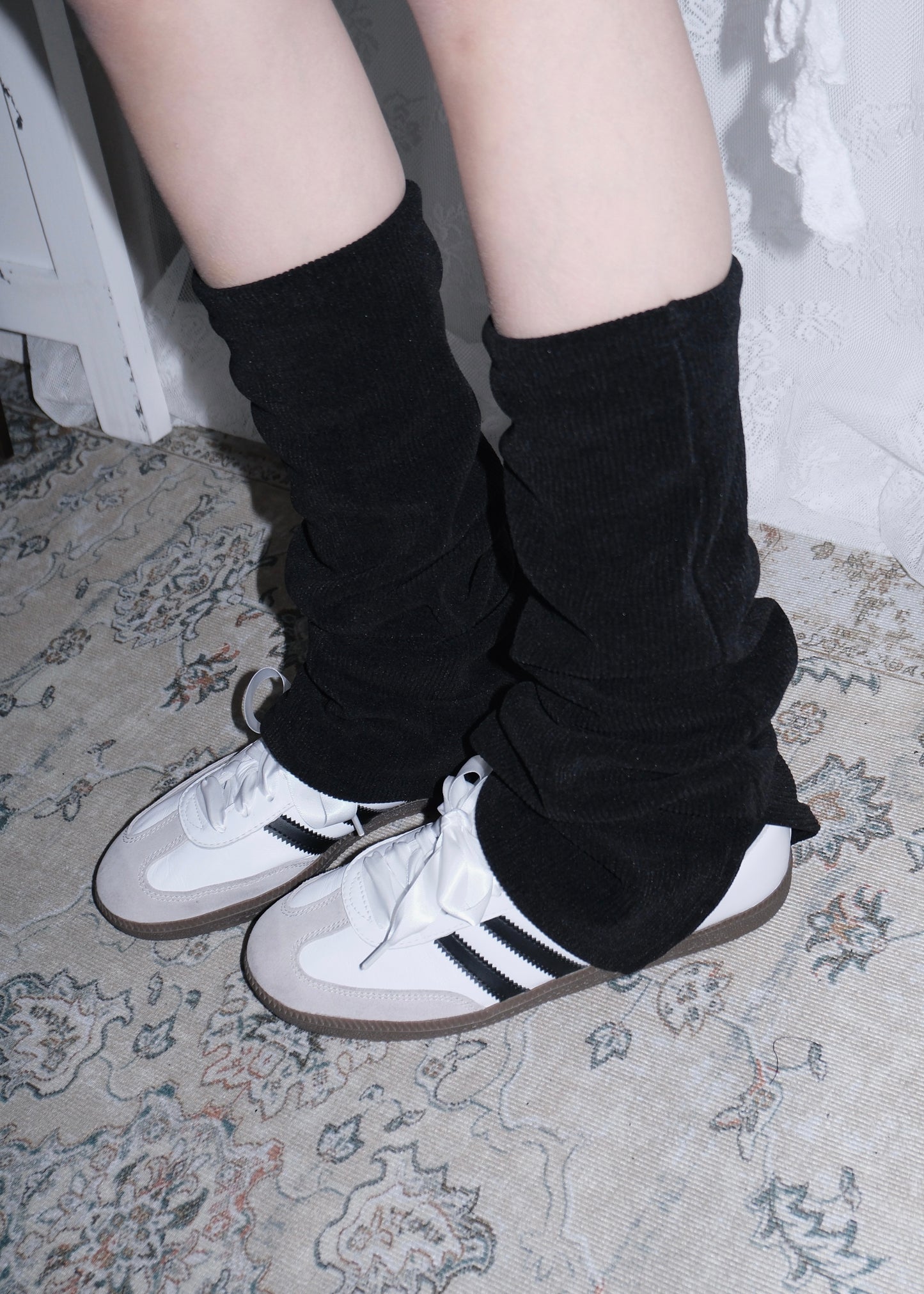 𝐊𝐢𝐦𝐢 𝐕𝐞𝐥𝐯𝐞𝐭 𝐋𝐞𝐠 𝐖𝐚𝐫𝐦𝐞𝐫 - 𝐁𝐥𝐚𝐜𝐤