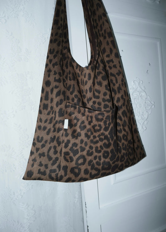 𝐀𝐬𝐡𝐞 𝐋𝐞𝐨𝐩𝐚𝐫𝐝 𝐒𝐮𝐞𝐝𝐞 𝐓𝐨𝐭𝐞 𝐁𝐚𝐠