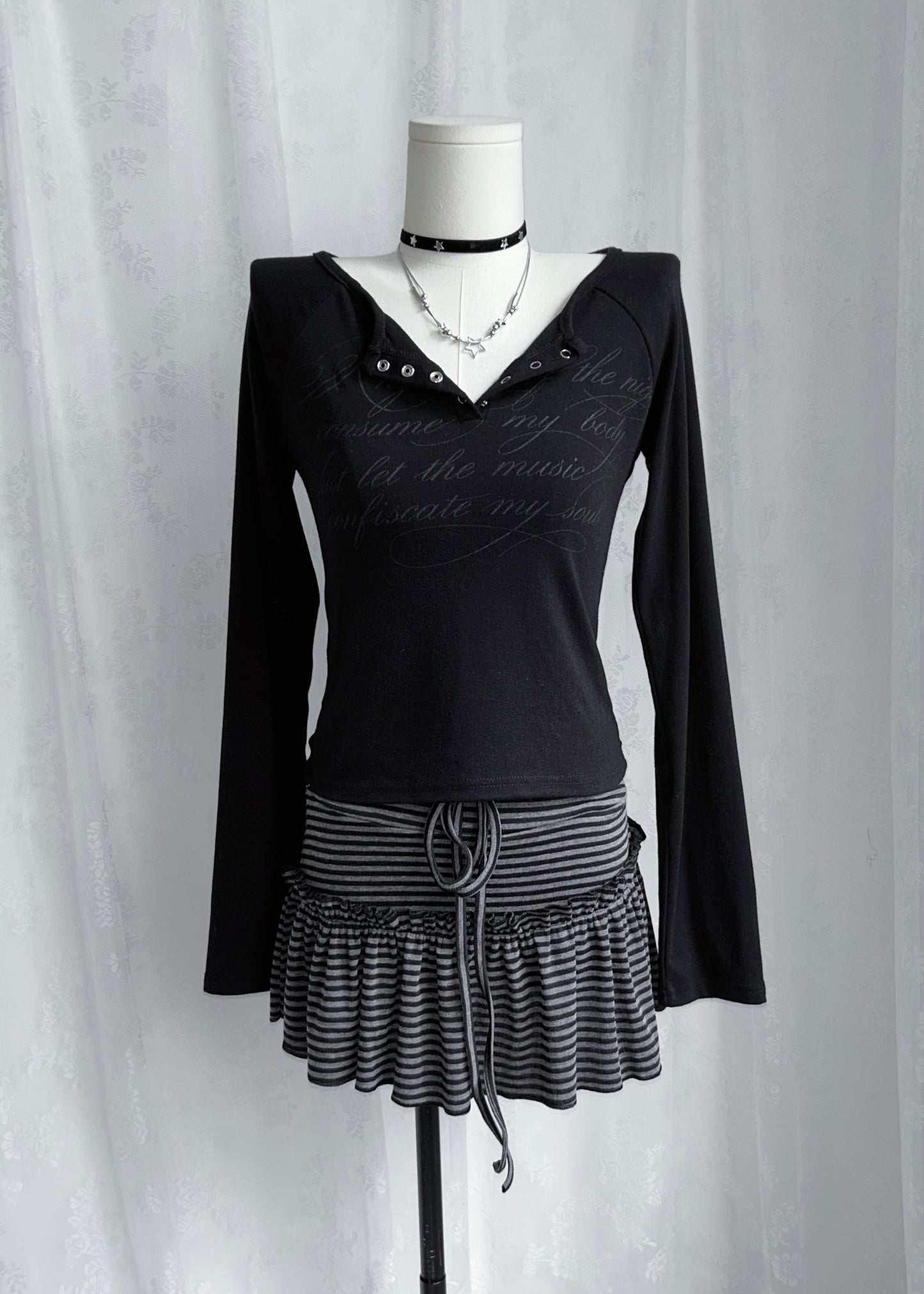 𝐒𝐭𝐫𝐢𝐩𝐞𝐝 𝐑𝐮𝐟𝐟𝐥𝐞 𝐌𝐢𝐧𝐢 𝐒𝐤𝐨𝐫𝐭