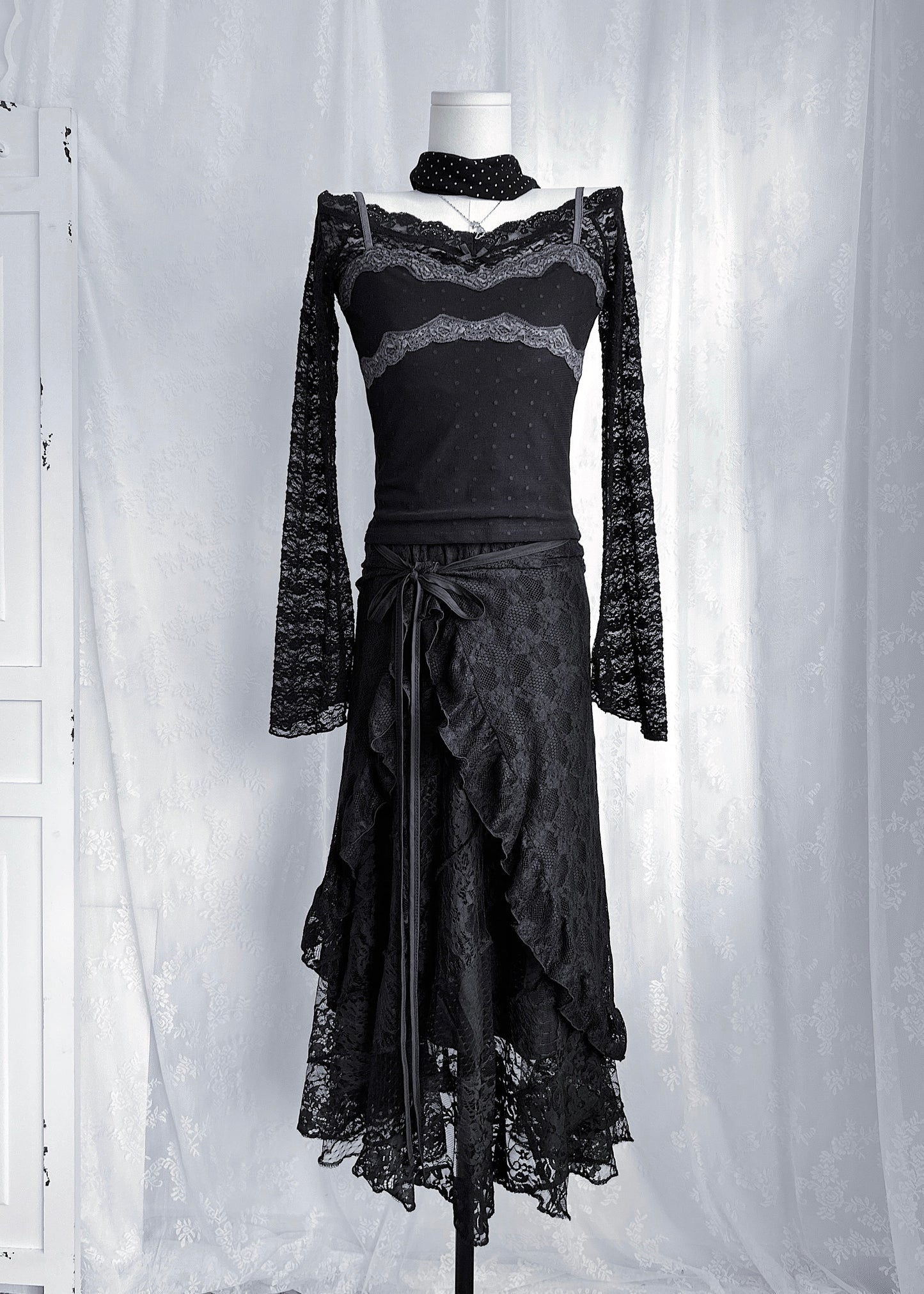 𝐕𝐢𝐧𝐚 𝐋𝐚𝐜𝐞 𝐑𝐮𝐟𝐟𝐥𝐞 𝐋𝐚𝐲𝐞𝐫 𝐒𝐤𝐢𝐫𝐭 - 𝐁𝐥𝐚𝐜𝐤