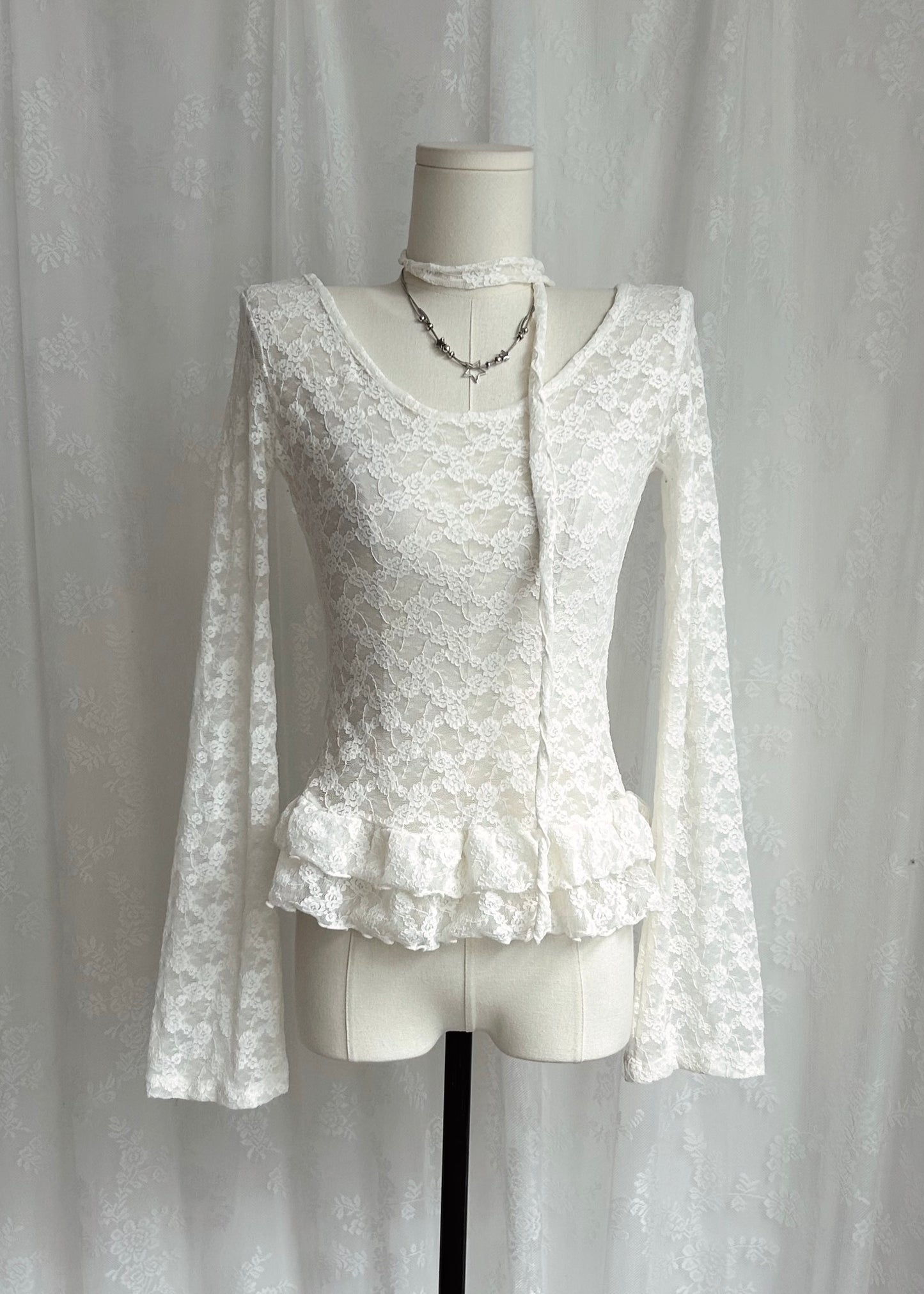 𝐋𝐞𝐭𝐢𝐭𝐢𝐚 𝐋𝐚𝐜𝐞 𝐑𝐮𝐟𝐟𝐥𝐞 𝐓𝐨𝐩 𝐖𝐢𝐭𝐡 𝐒𝐜𝐚𝐫𝐟 - 𝐂𝐫𝐞𝐚𝐦