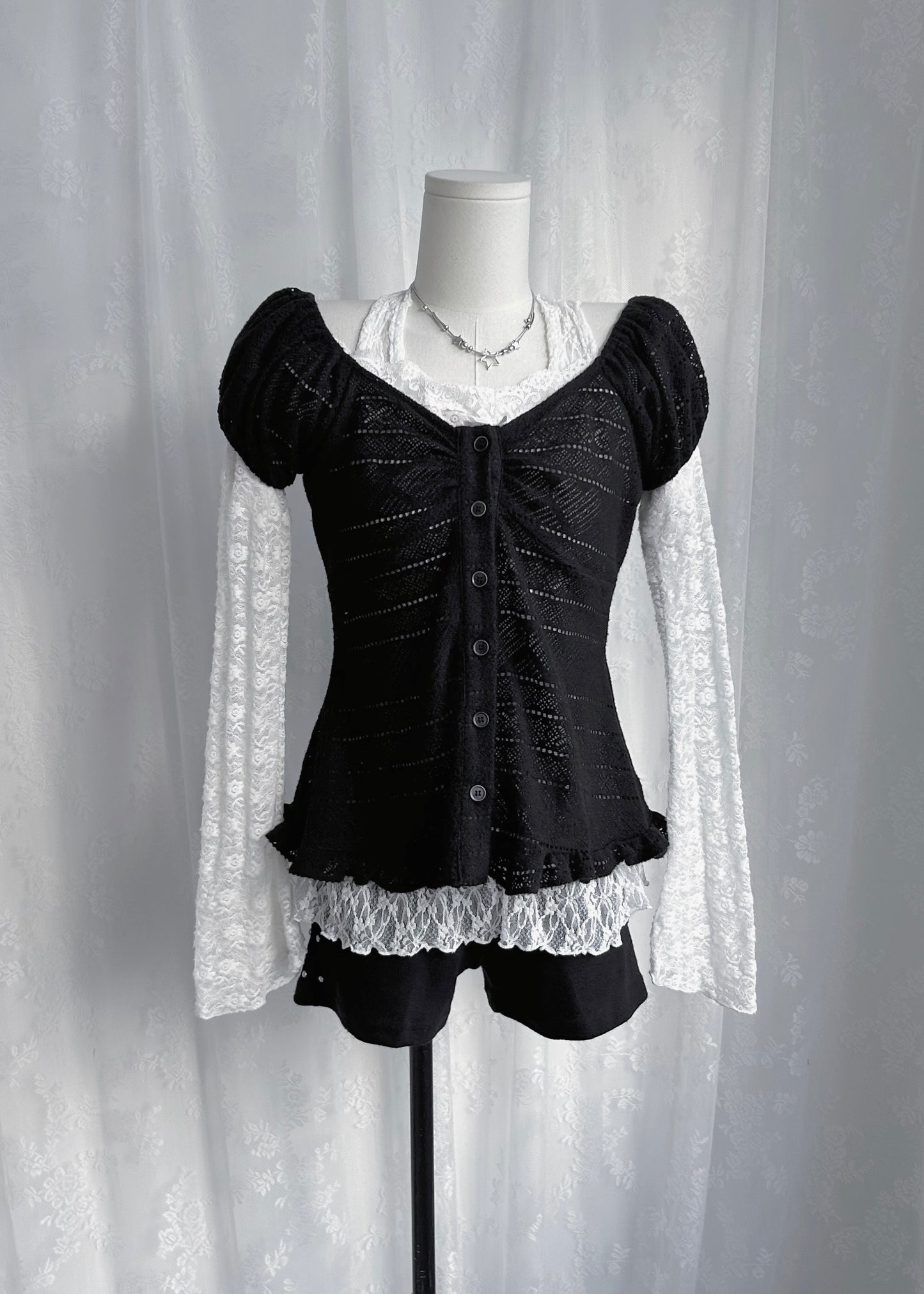 𝐋𝐢𝐬𝐞𝐭𝐭𝐚 𝐋𝐚𝐜𝐞 𝐑𝐮𝐟𝐟𝐥𝐞 𝐇𝐚𝐥𝐭𝐞𝐫 𝐓𝐨𝐩 - 𝐖𝐡𝐢𝐭𝐞